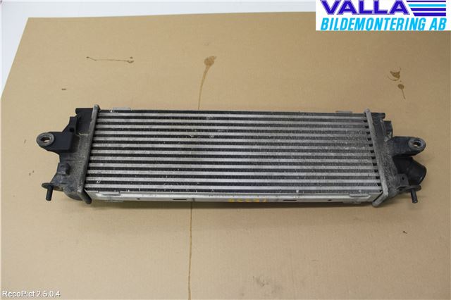 Opel VIVARO 01-14 Laddluft-Intercooler Kyl