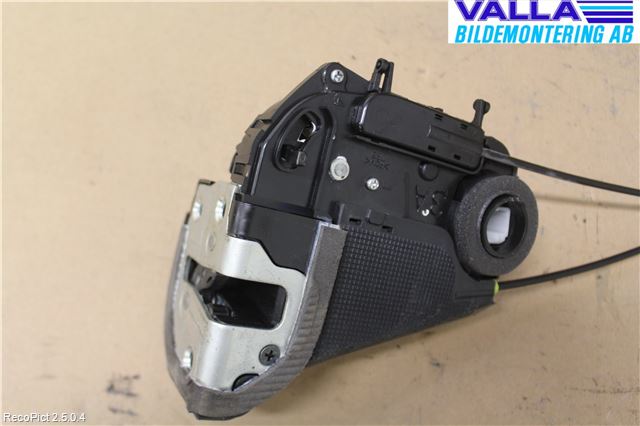 Toyota YARIS XP90 06-11 Låskista-Dörrlås