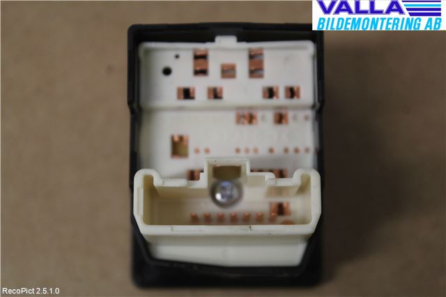 Toyota VERSO 09-18 Strömställare Spegel