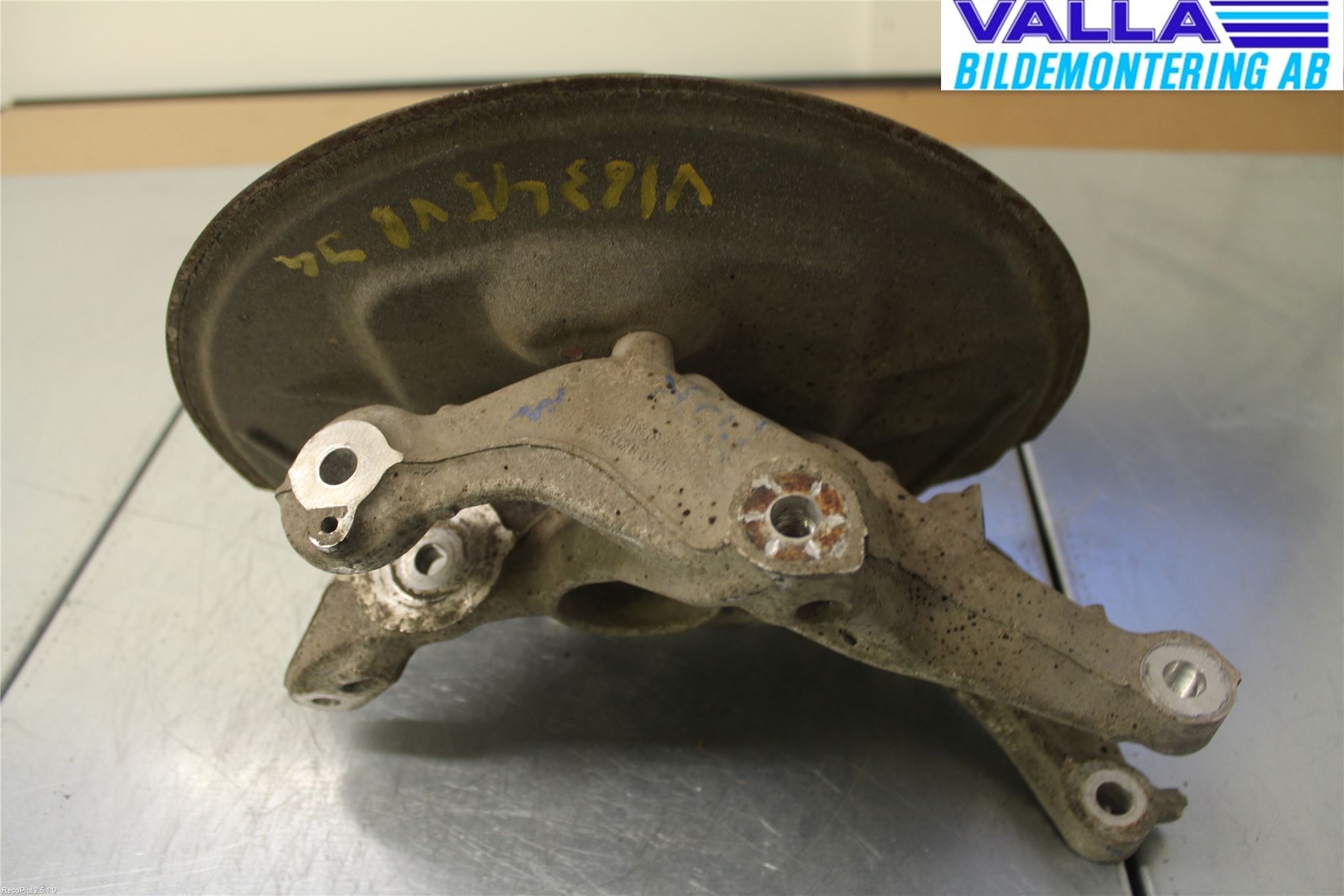 Citroen C5 08-17 Hjullagerhus-Spindel Vä B