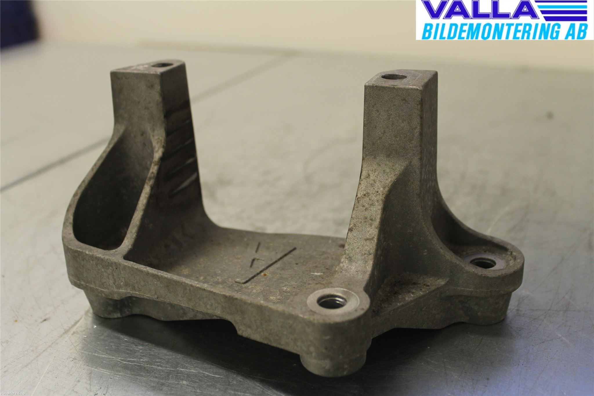 Citroen C5 08-17 Växellådsfäste