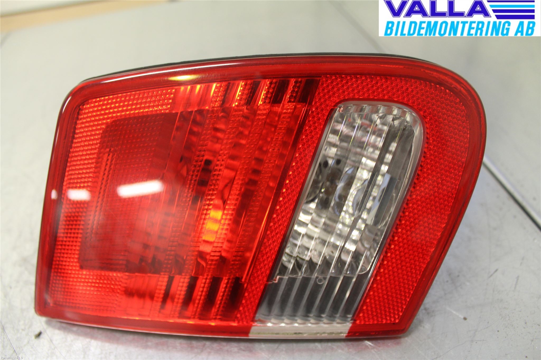 Saab 9-3 VER 2 Bakljus Lucka Vä