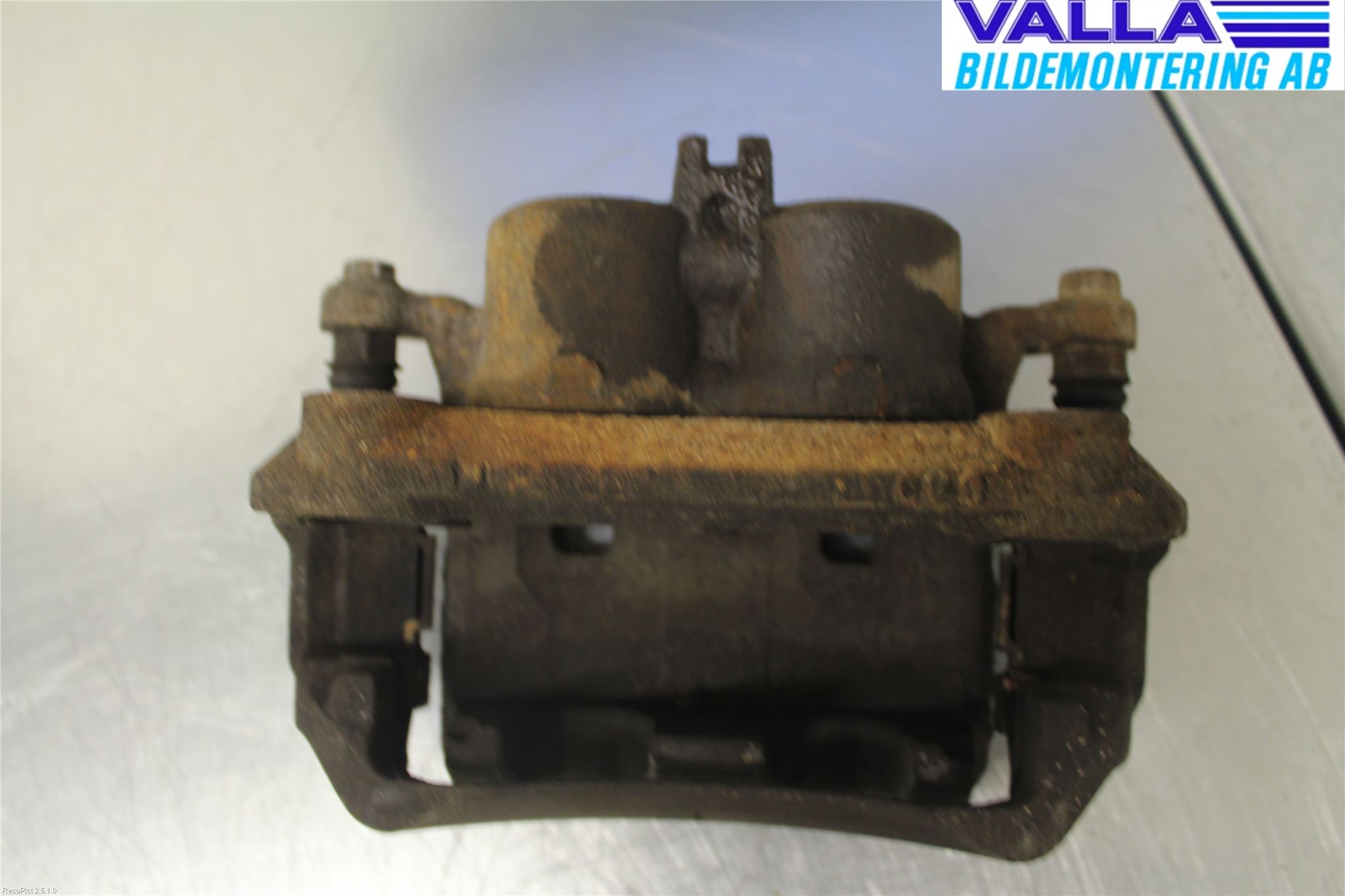 Nissan NAVARA 05-16 Bromsok Fram Höger