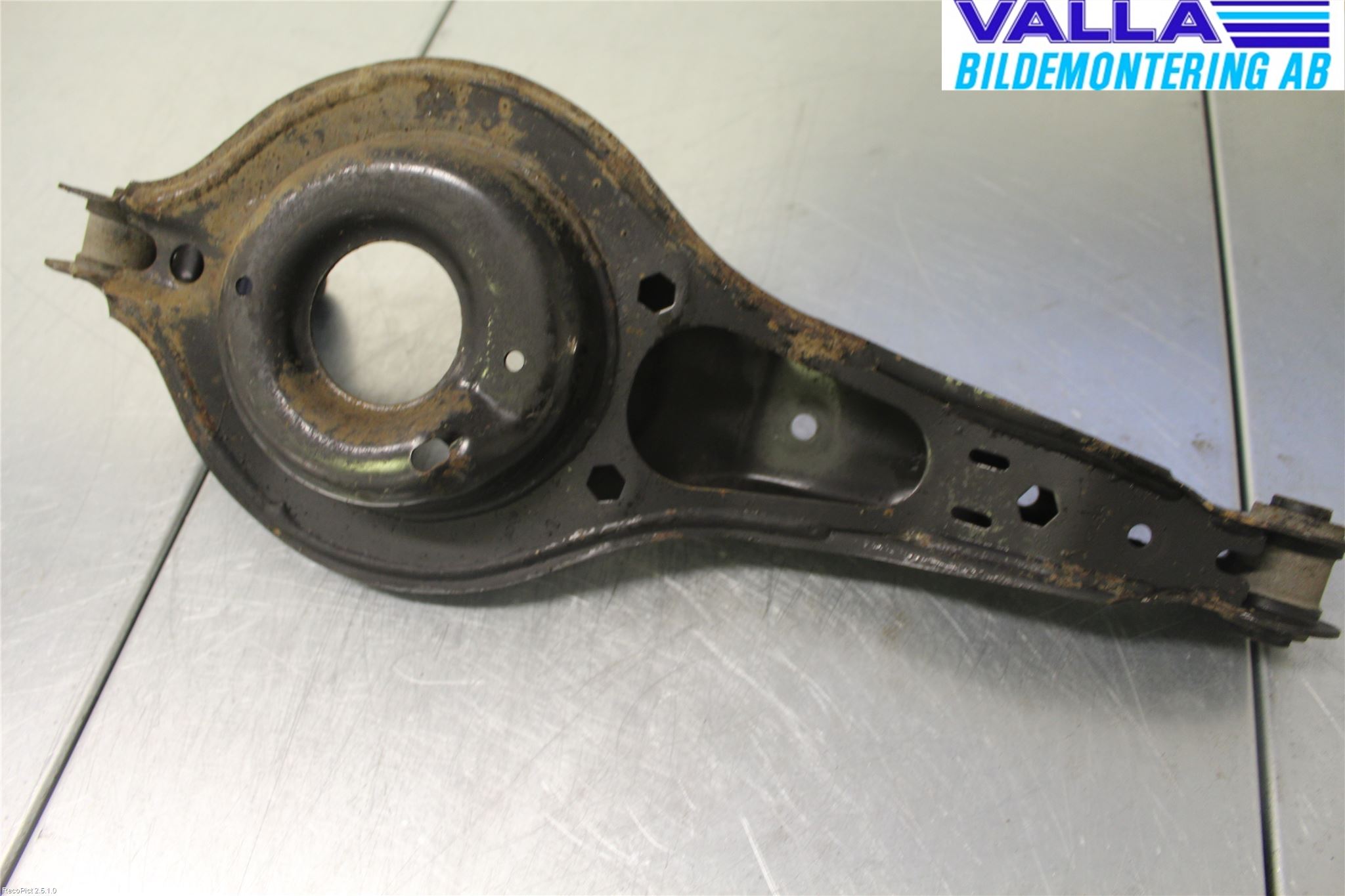 Ford FOCUS 11-14 Bärarm Bak Höger