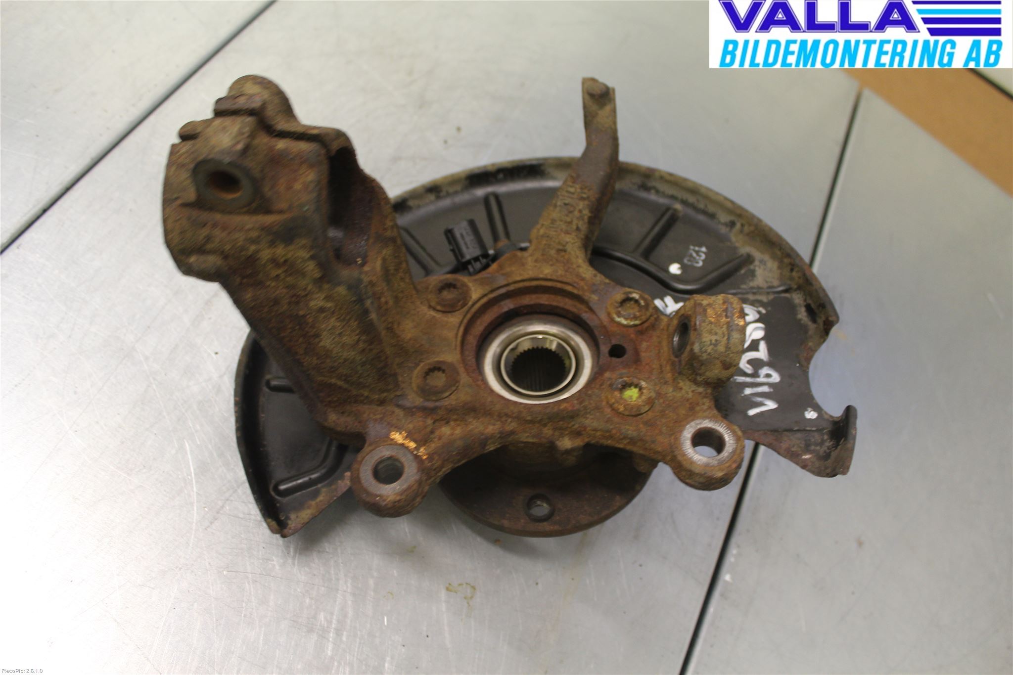 Volkswagen VW GOLF V 04-09 Styrspindel Lagerhus Hö
