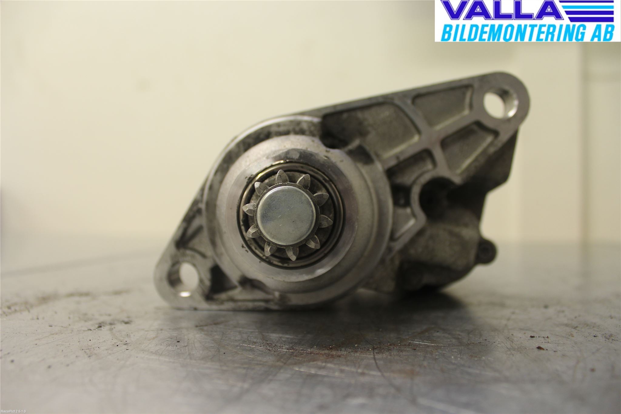 Volkswagen VW GOLF V 04-09 Startmotor