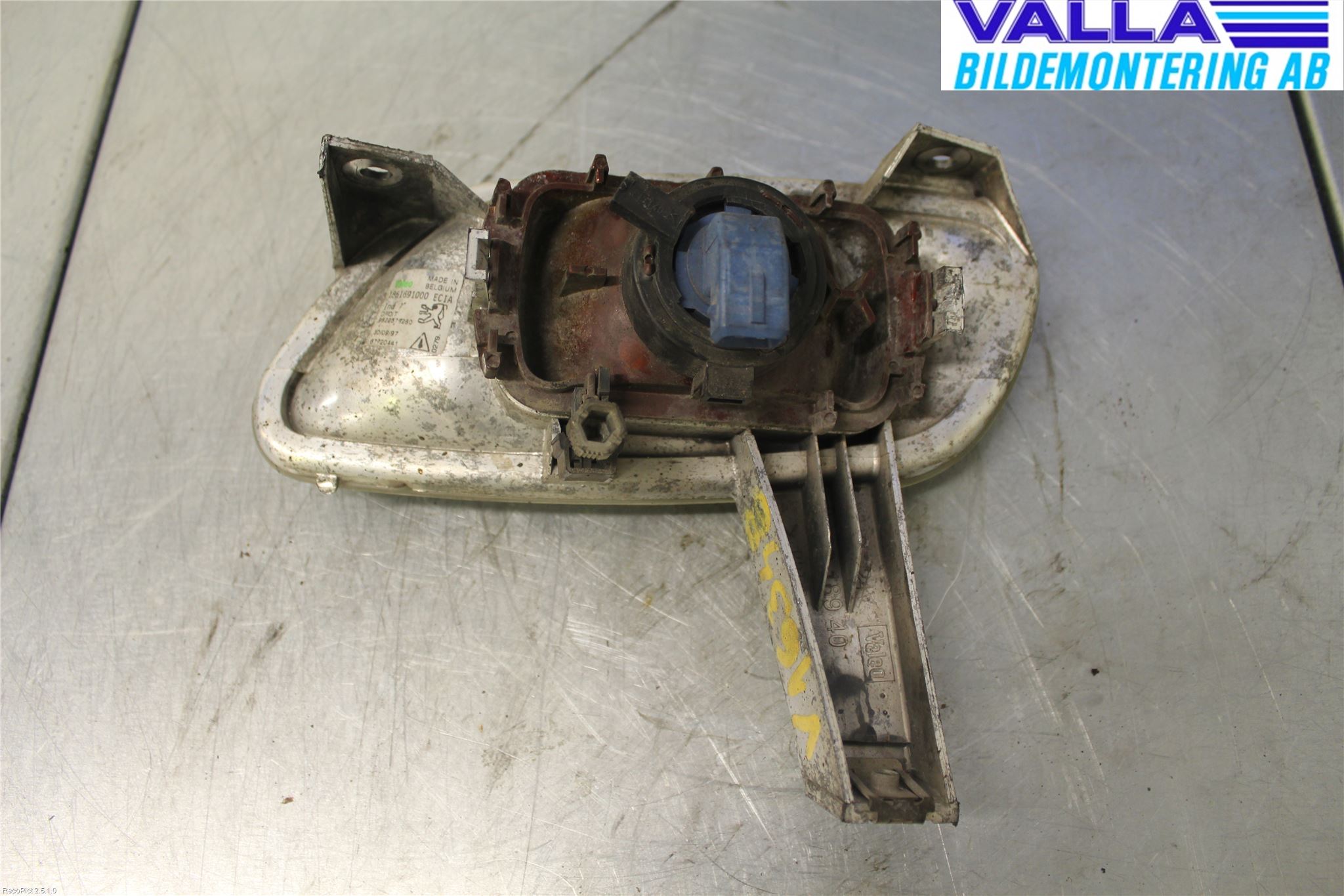 Peugeot 106     96-03 Dimljus-Varselljus Fram