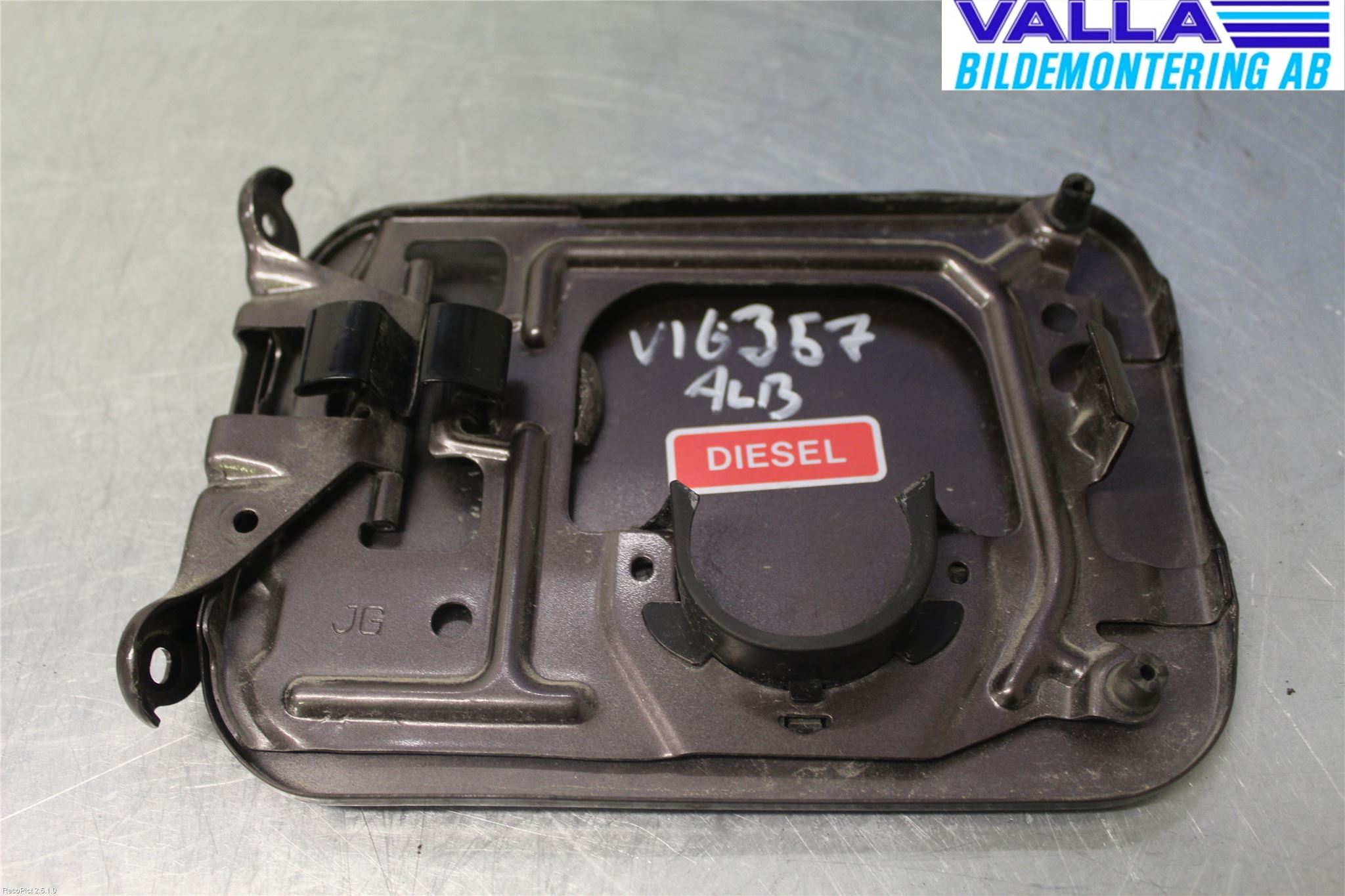 Nissan X-TRAIL 08-14 Tanklucka