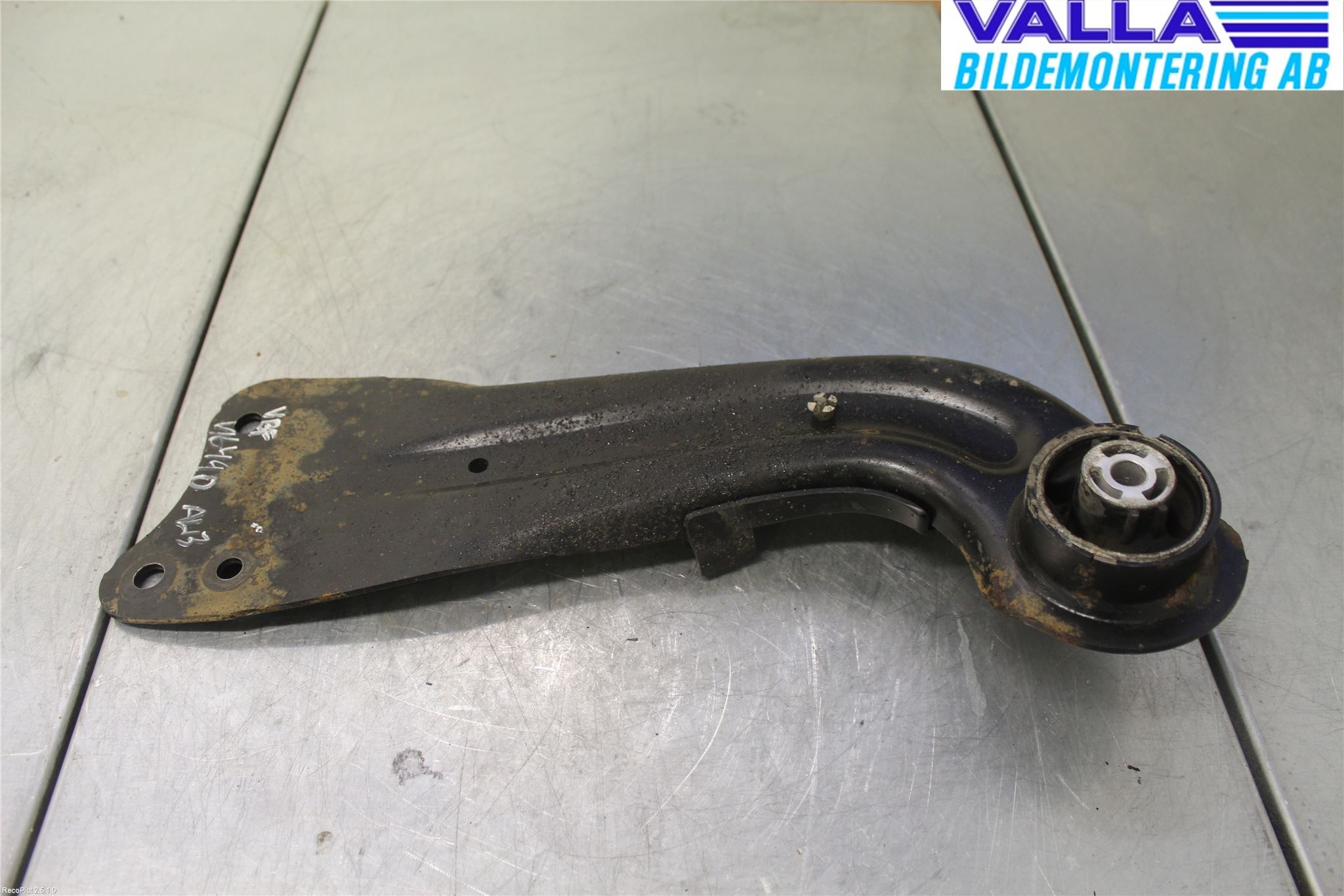 Volkswagen VW GOLF VI 09-13 Bärarm Bak Vänster