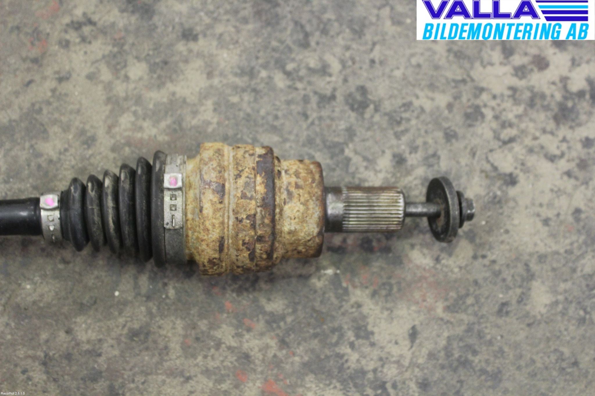 Volvo V70 05-08 Drivaxel Bak Vänster