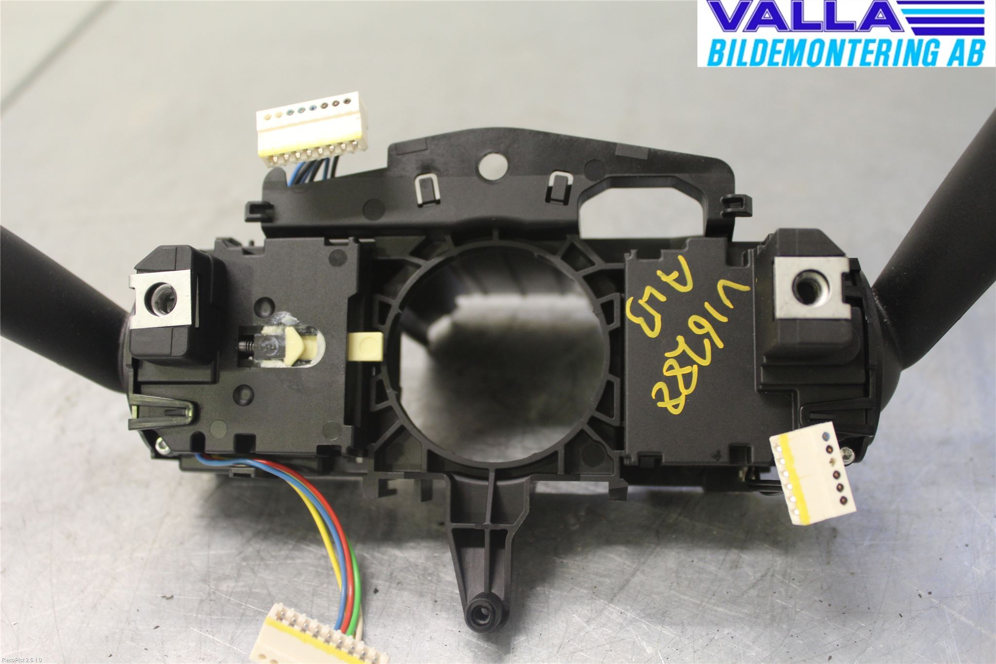 Volkswagen VW GOLF VI 09-13 Spakcentral