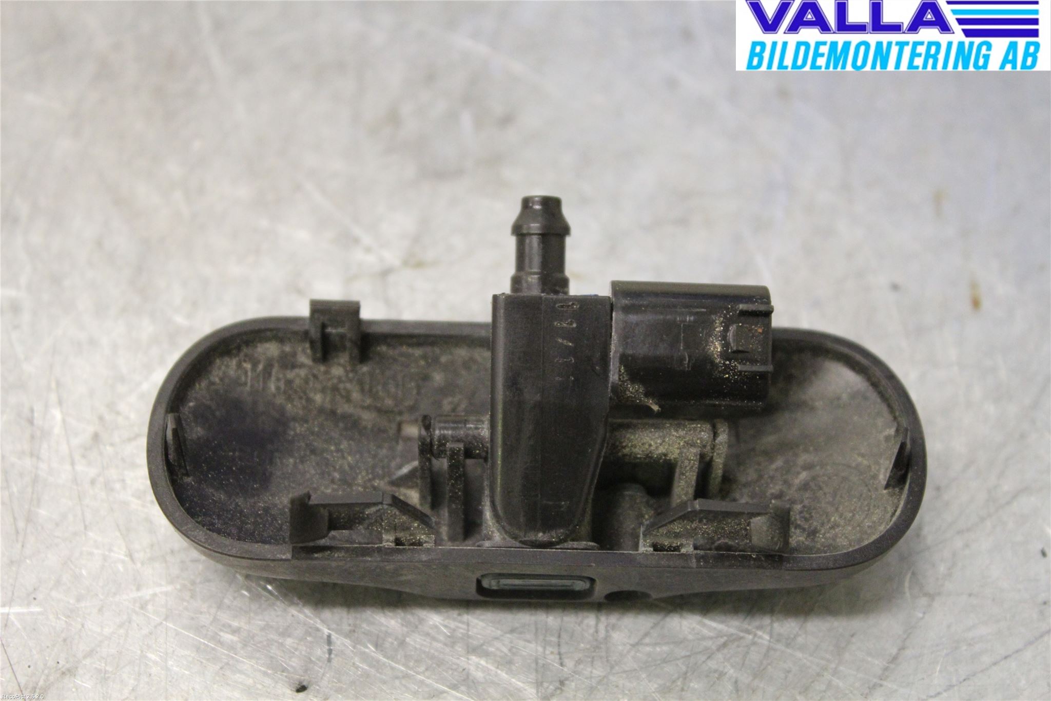 Volkswagen VW GOLF VI 09-13 Spolarmunstycke Rutor