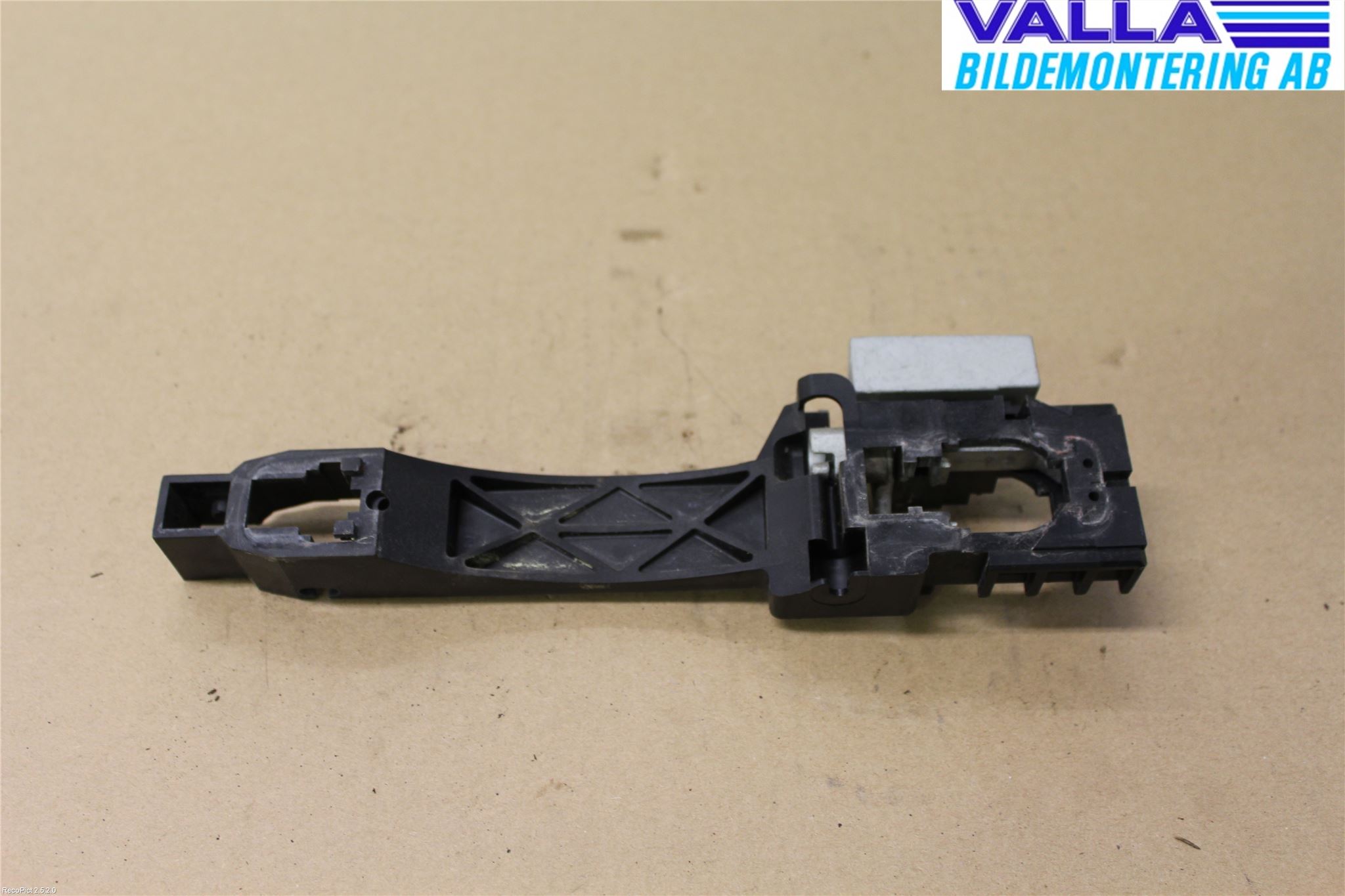 Nissan NAVARA 05-16 Dörrhandtag Yttre Vä