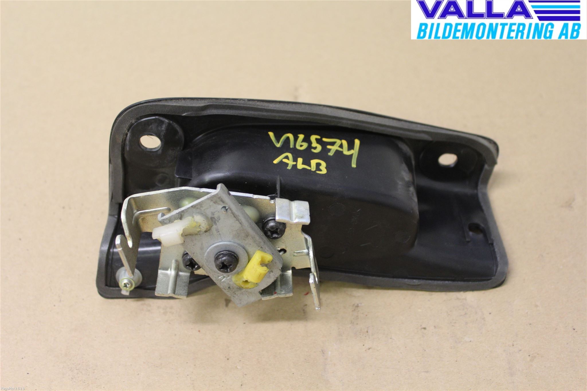 Nissan NAVARA 05-16 Dörrhandtag Inre Hö