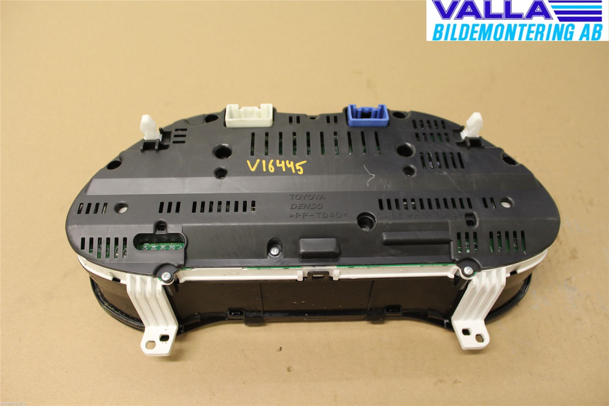Toyota AVENSIS 03-06 Instrument Komb