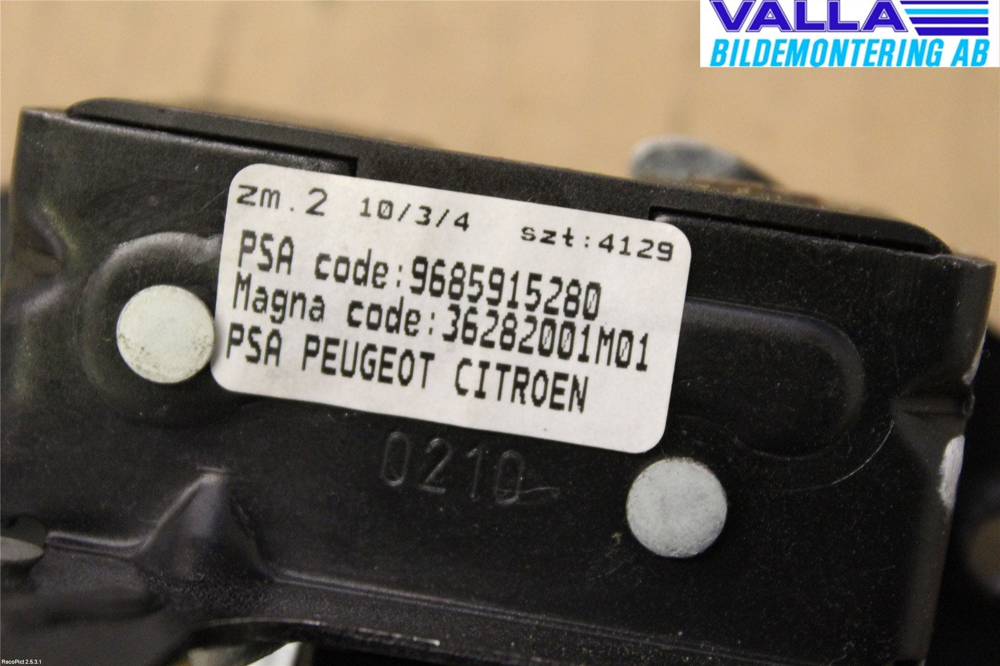 Peugeot 3008 09-16 Låskista Baklucka