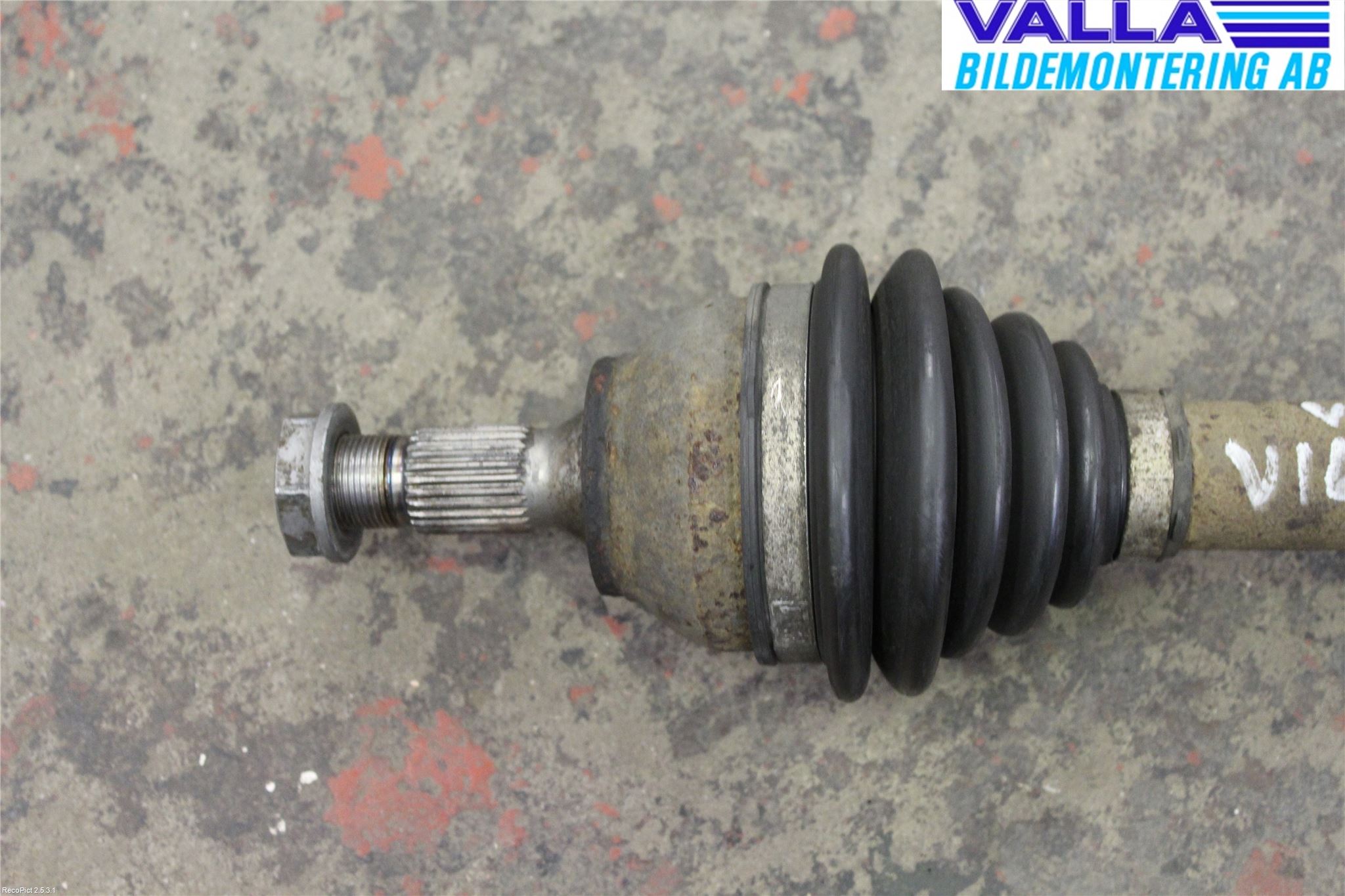 Peugeot 3008 09-16 Drivaxel Fram Vänster