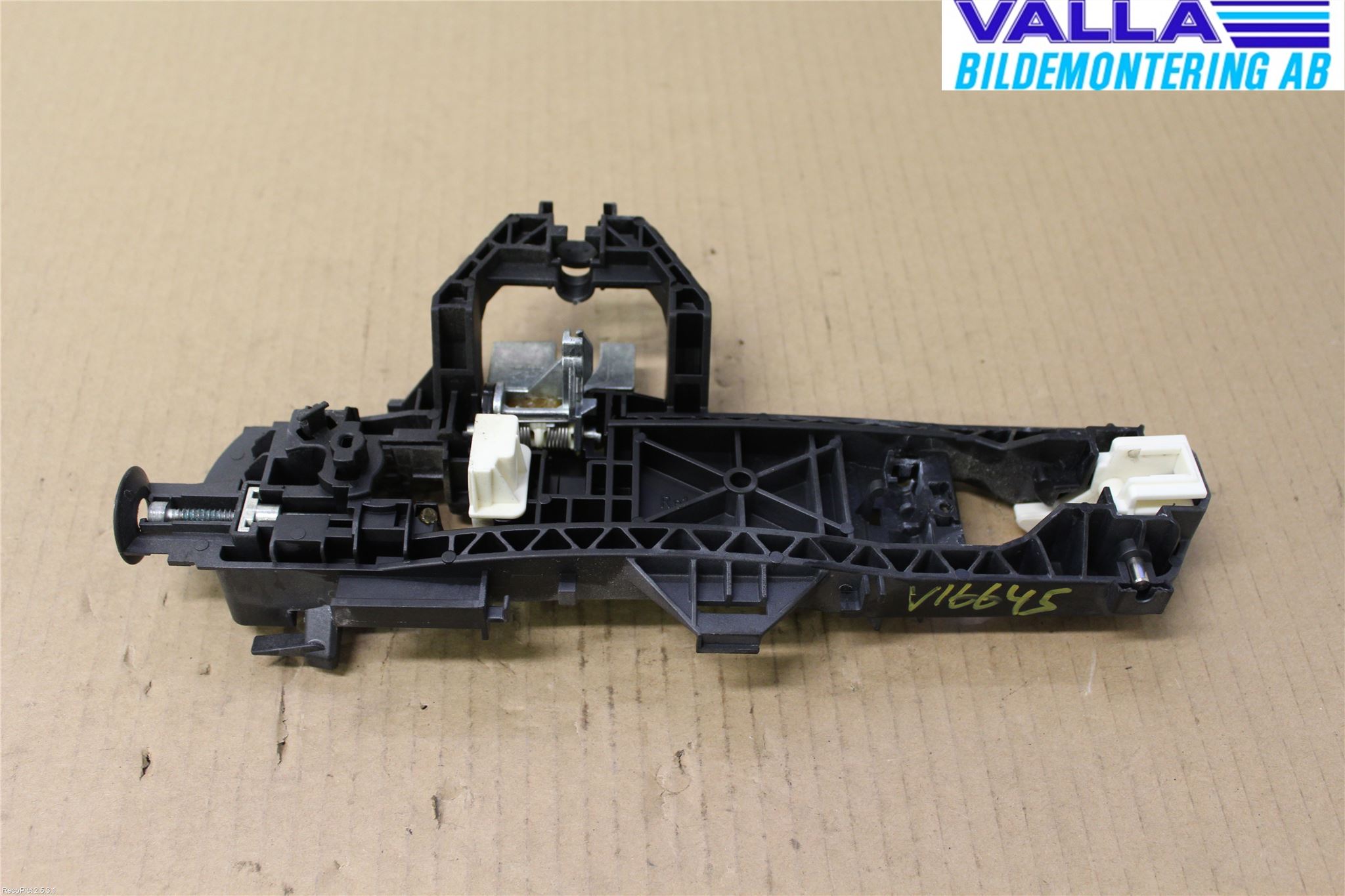 Mercedes-Benz MB C-KLASS (W204) 07-15 Dörrhandtag Yttre Hö