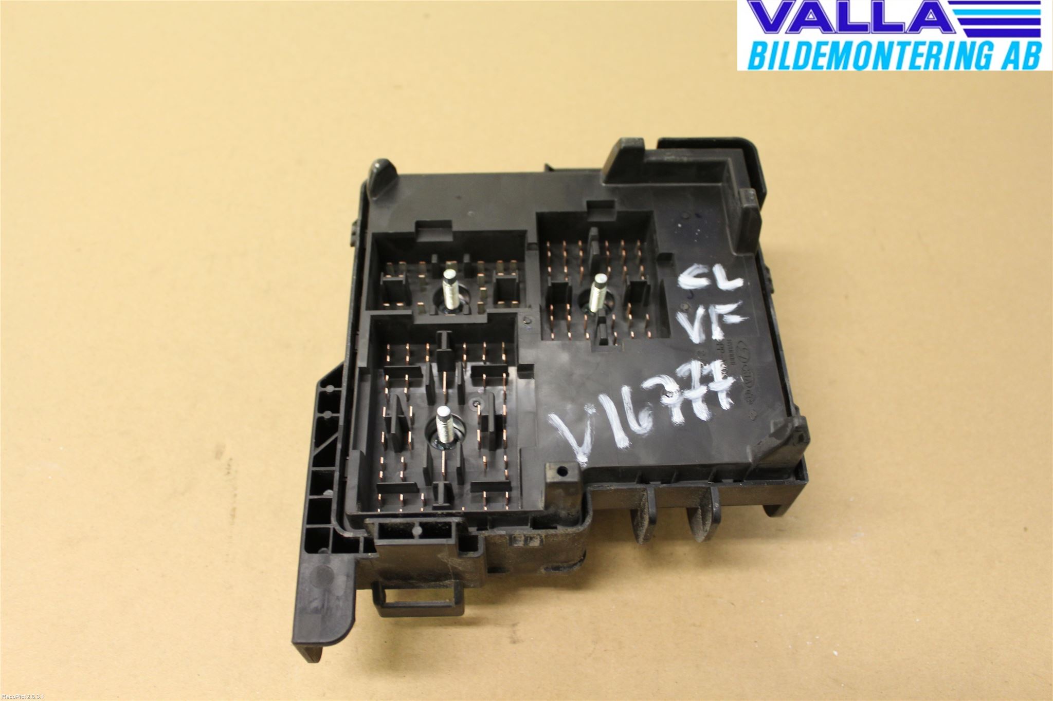 Hyundai i30 FD 07-12 Säkringsdosa-Elcentral