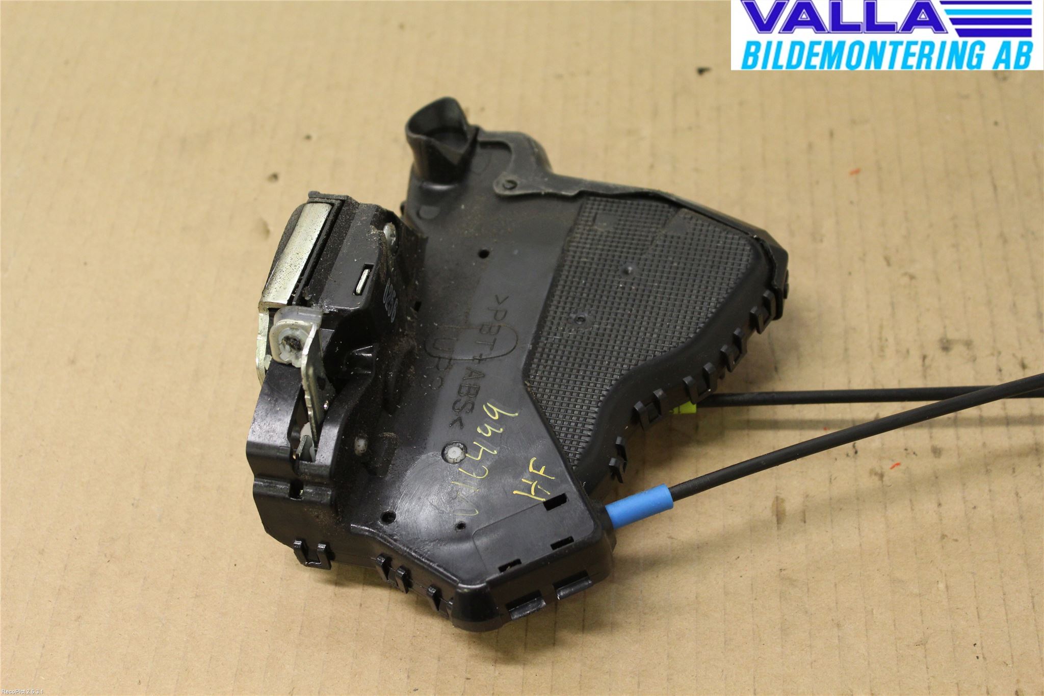 Toyota AVENSIS 07-08 Låskista-Dörrlås