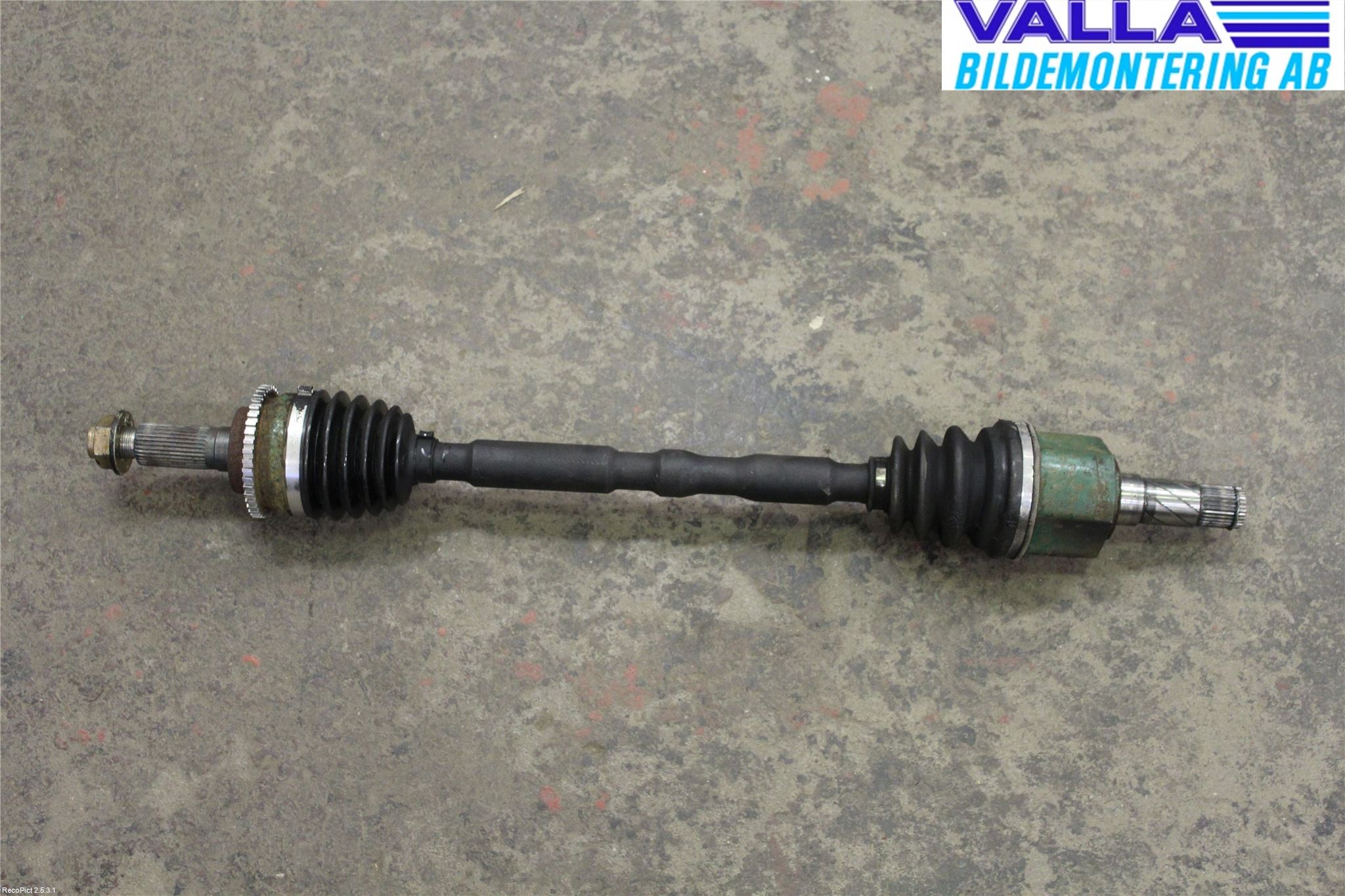 Mazda RX8 Drivaxel Bak Höger