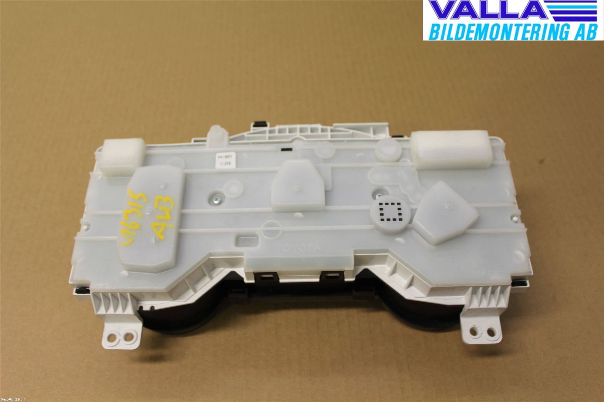 Toyota HILUX 05-16 Instrument Komb