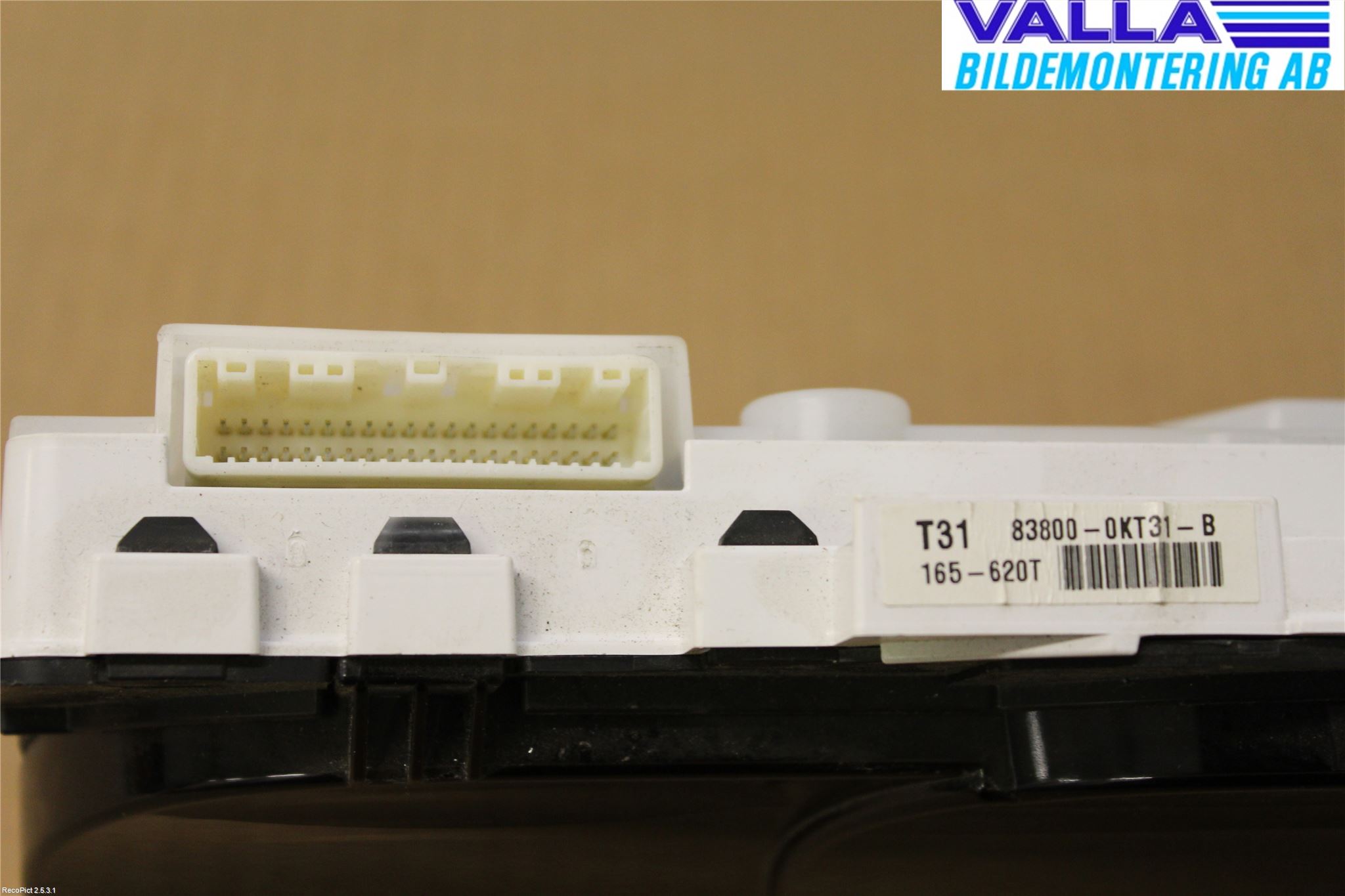 Toyota HILUX 05-16 Instrument Komb