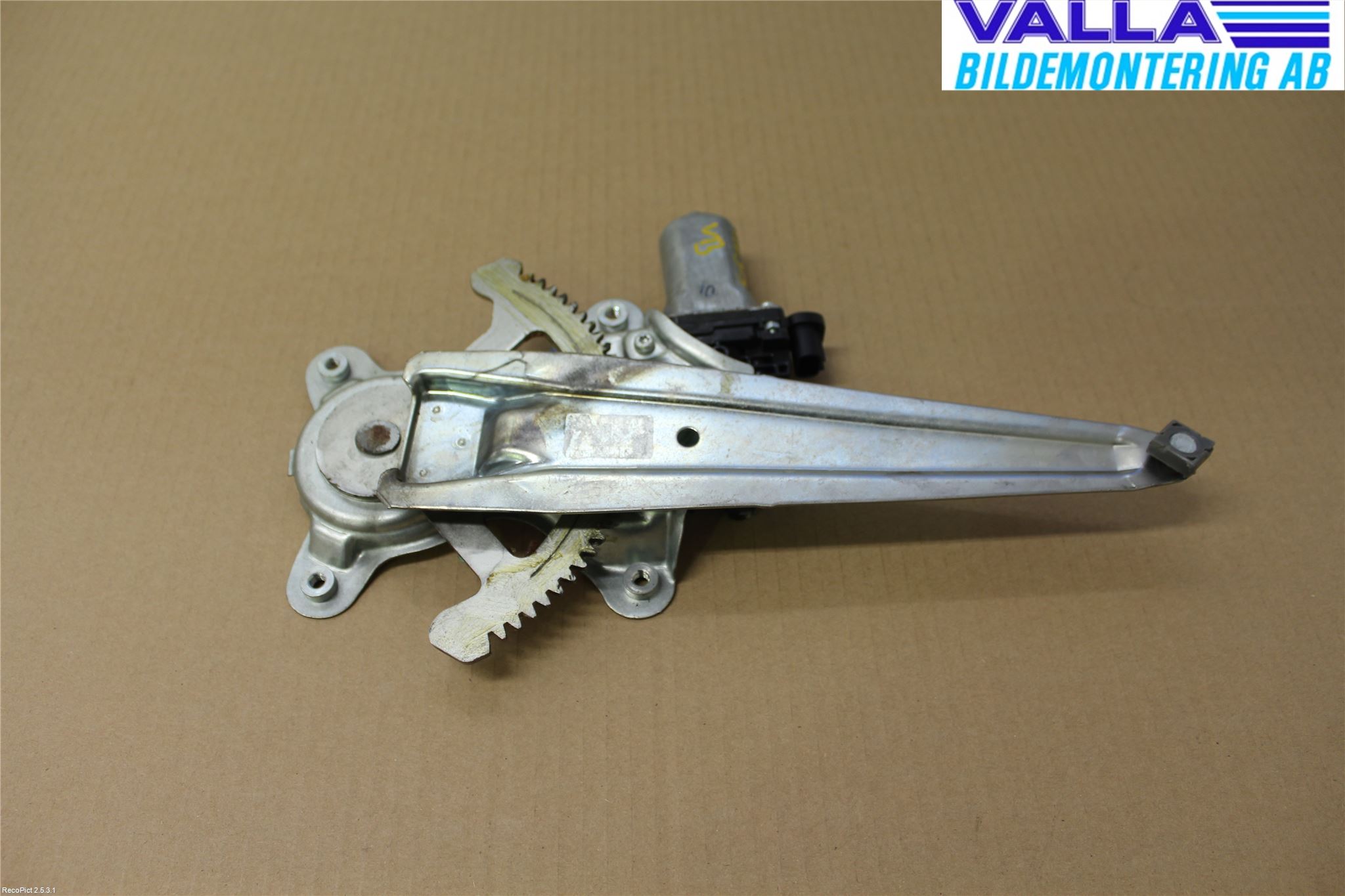 Toyota HILUX 05-16 Fönsterhiss El Kompl