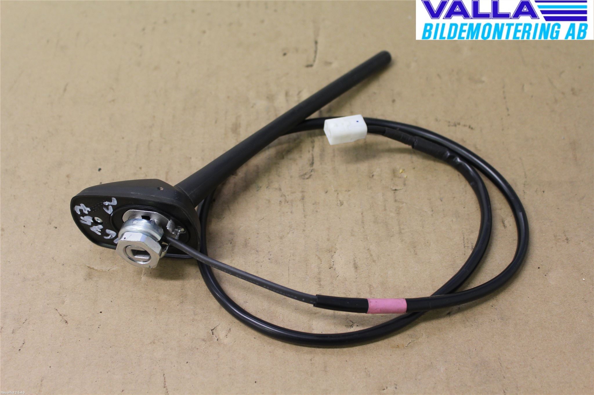 Toyota AURIS 13-19 Antenn