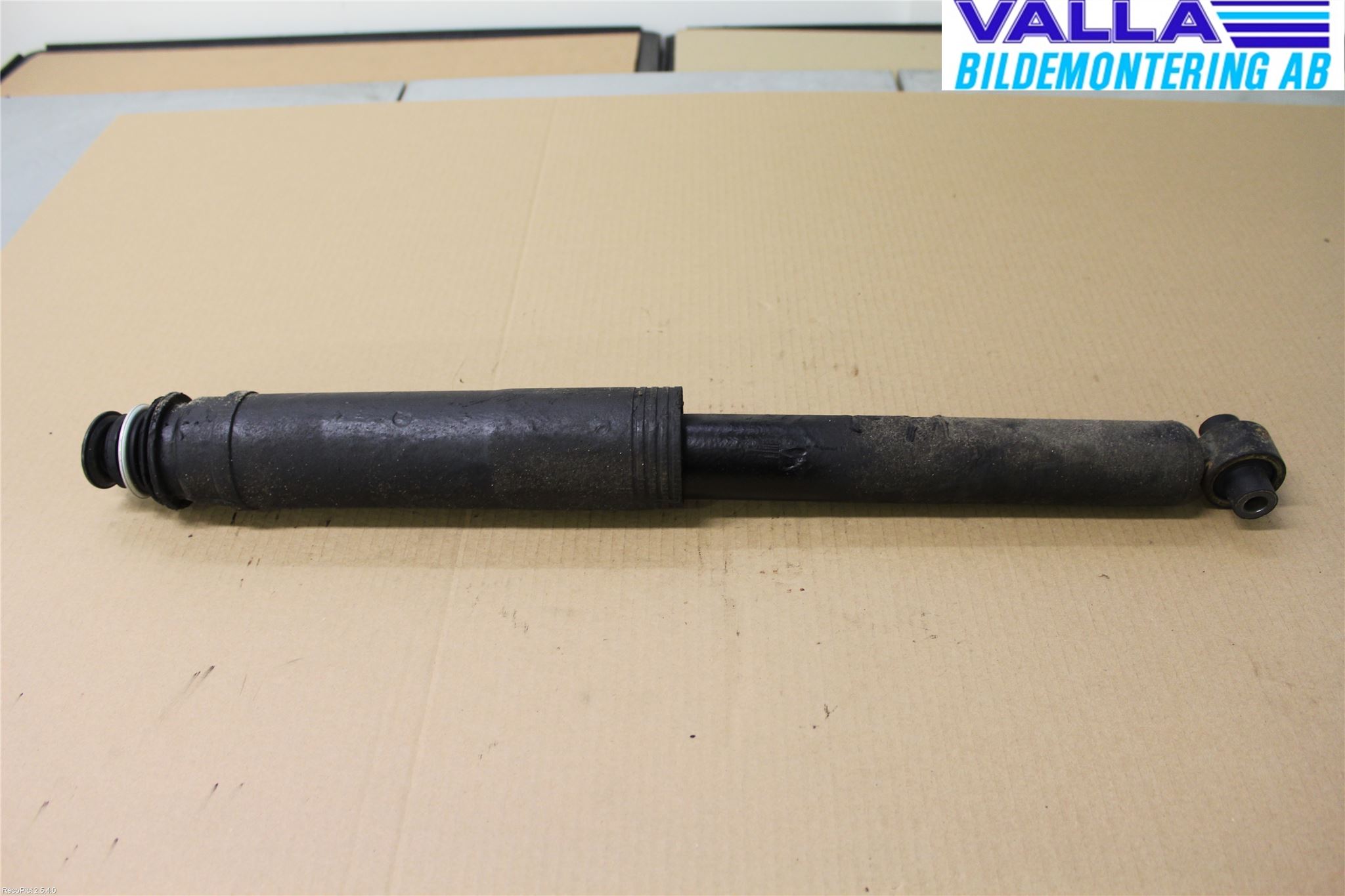 Toyota AURIS 13-19 Stötdämpare Bak