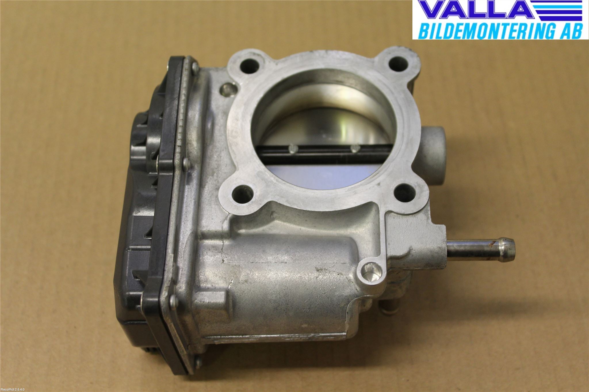 Toyota AURIS 13-19 Injspjällhus