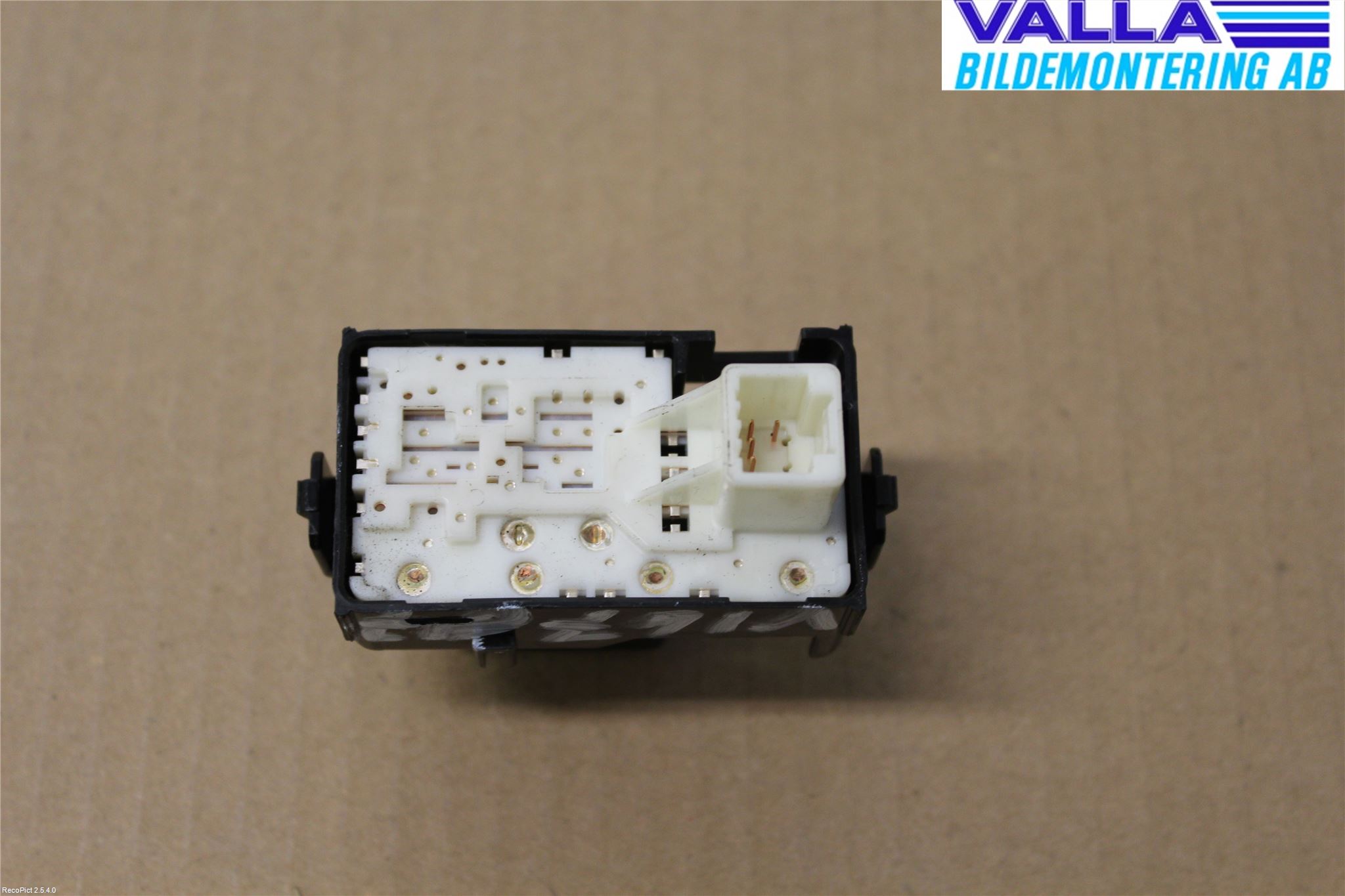 Toyota AURIS 13-19 Strömställare Elhiss