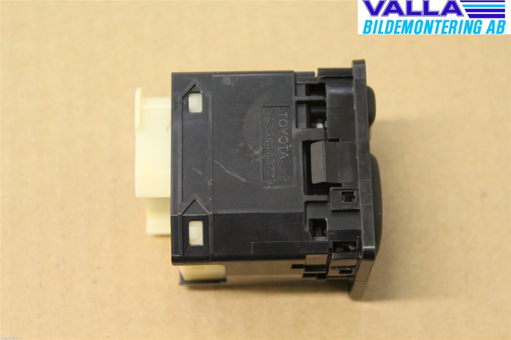 Toyota AURIS 13-19 Strömställare Spegel