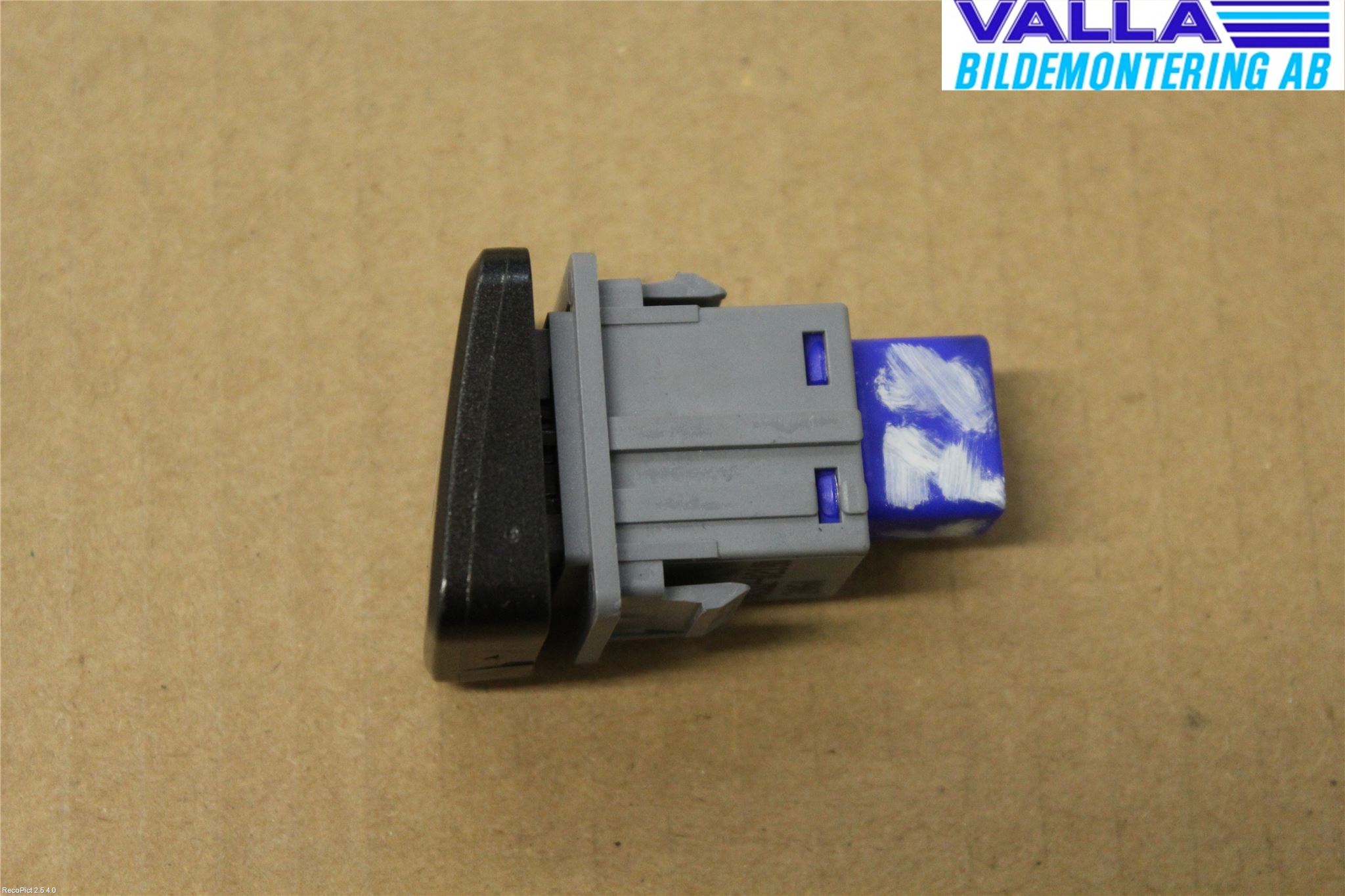 Toyota AURIS 13-19 Strömställare Varnings