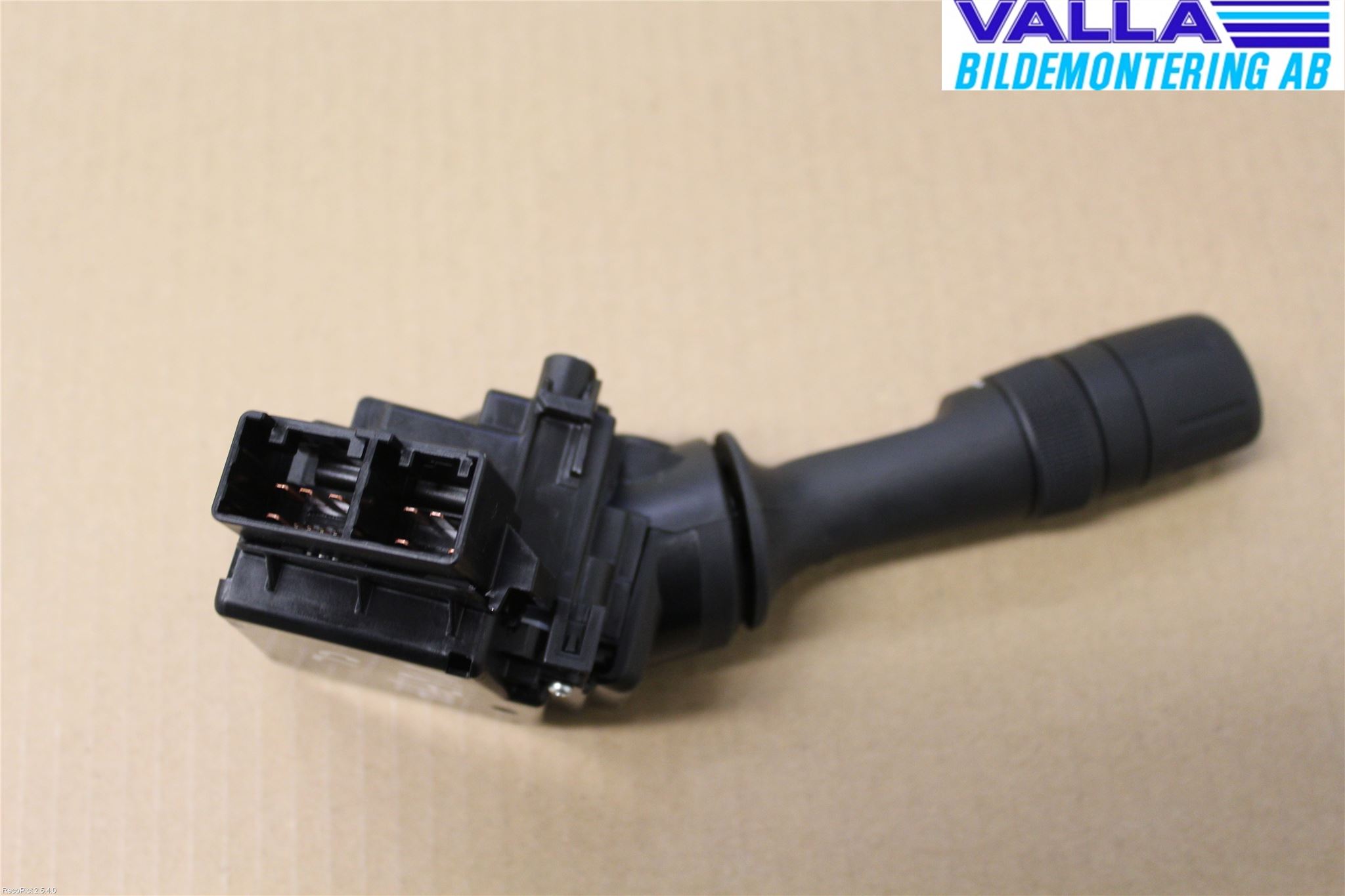 Toyota AURIS 13-19 Spak Torkar-Spolomk