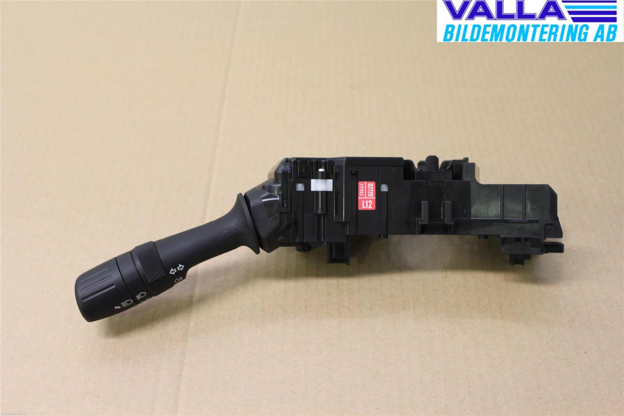 Toyota AURIS 13-19 Spak Blinkers-Ljusomk