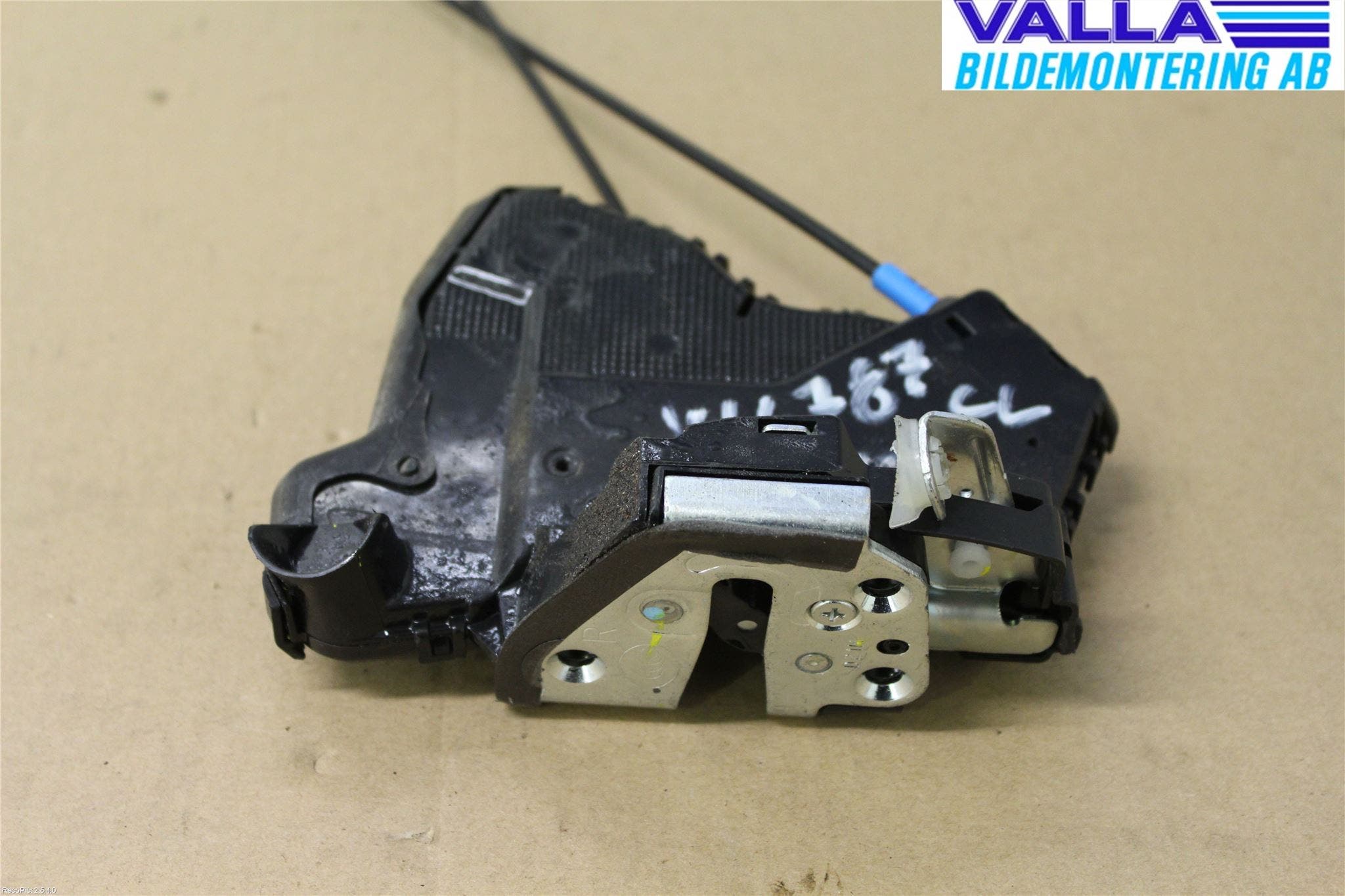 Toyota AURIS 13-19 Låskista-Dörrlås