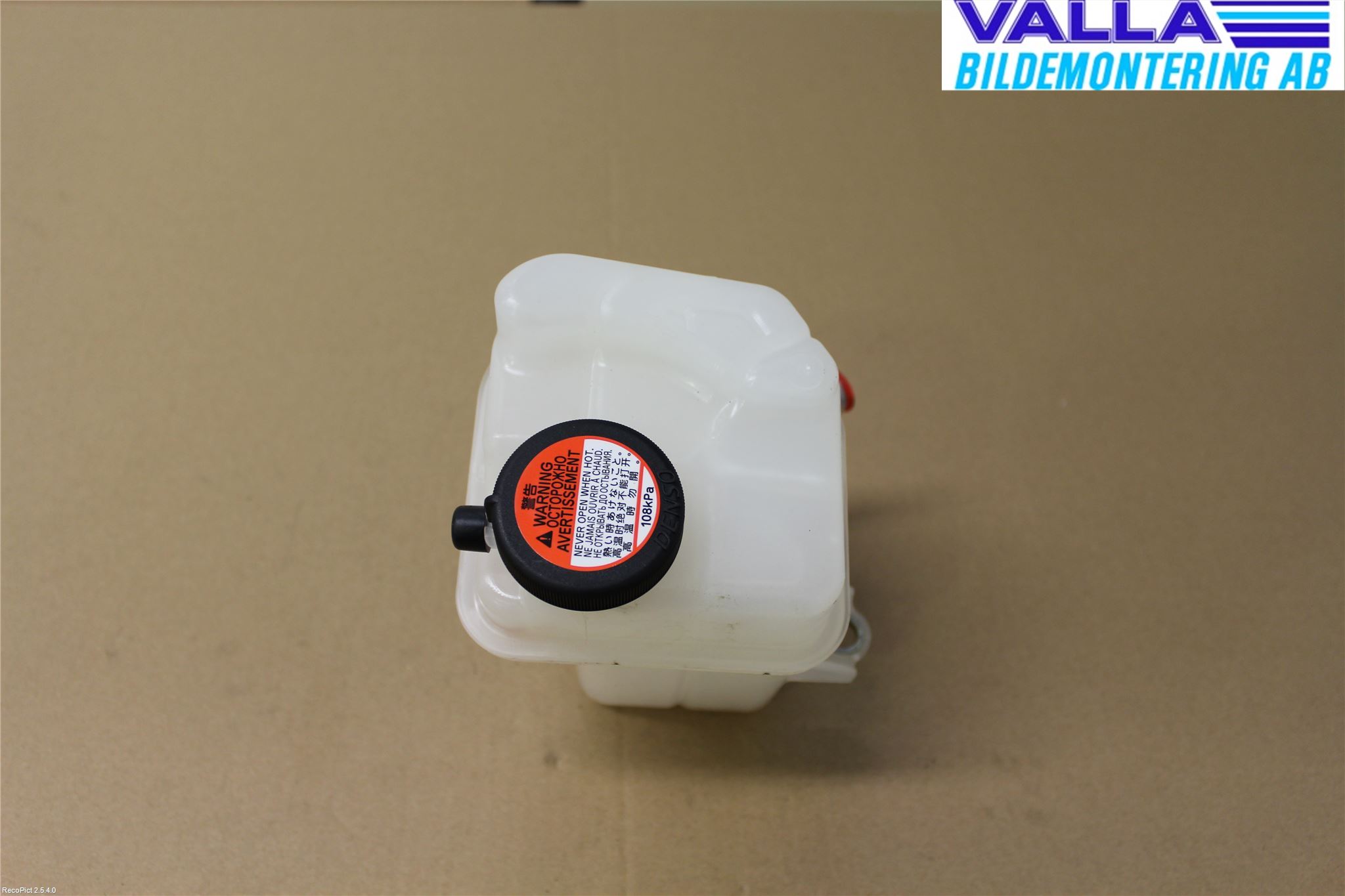 Toyota AURIS 13-19 Expansionstank