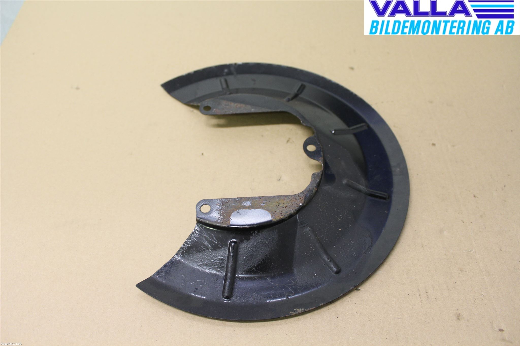 Ford TRANSIT SKÅP/BUSS 14-22 Bromssköld Bak