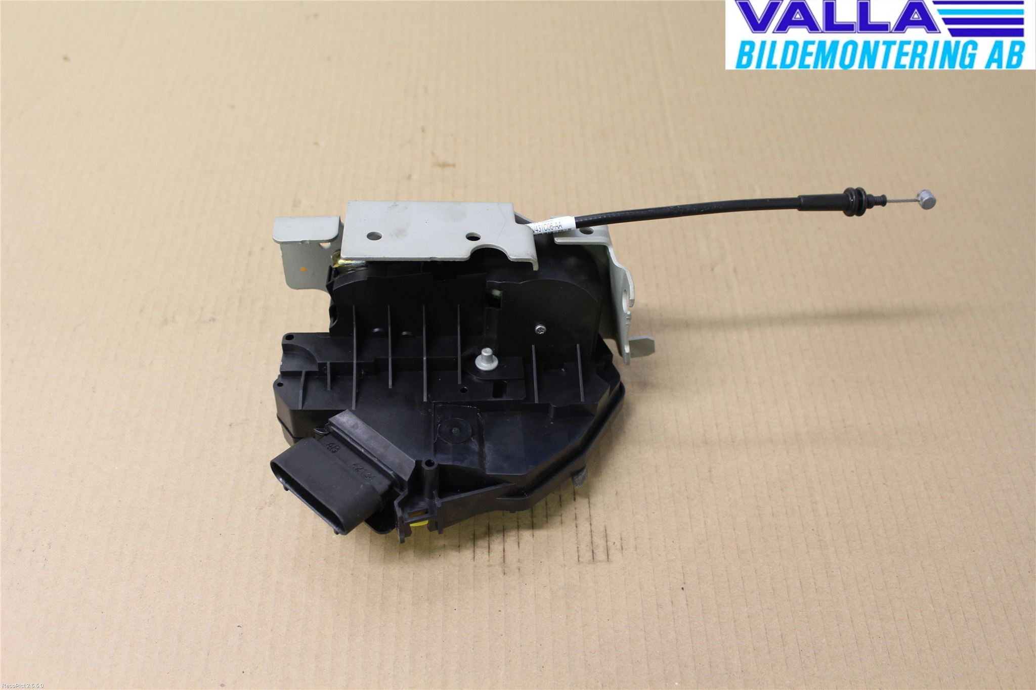 Ford TRANSIT SKÅP/BUSS 14-22 Låskista-Dörrlås