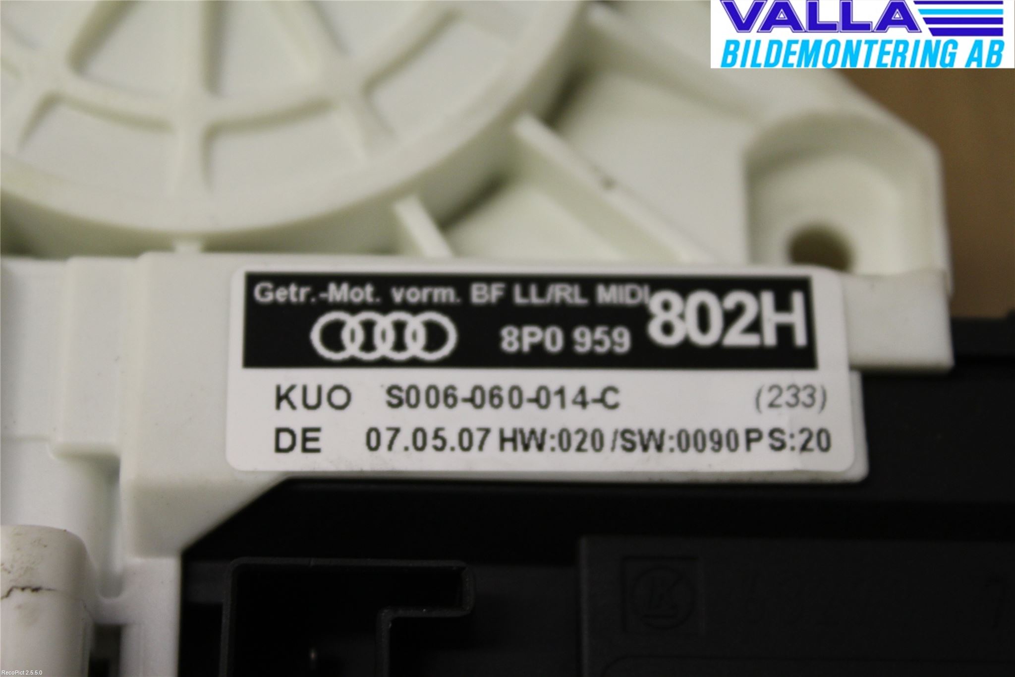 Audi A3/S3     04-05 Fönsterhissmotor