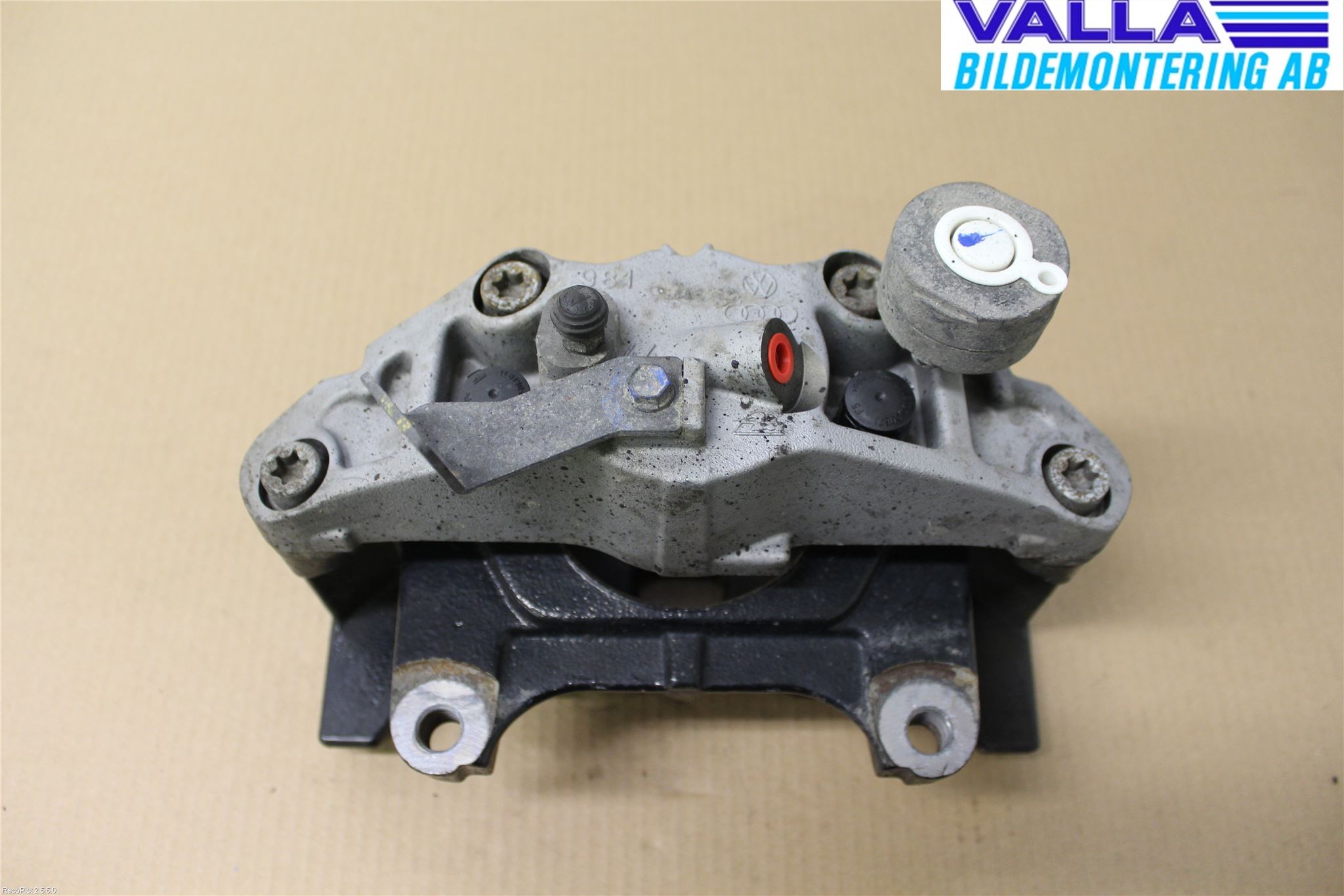 Audi A3/S3     04-05 Bromsok Fram Vänster