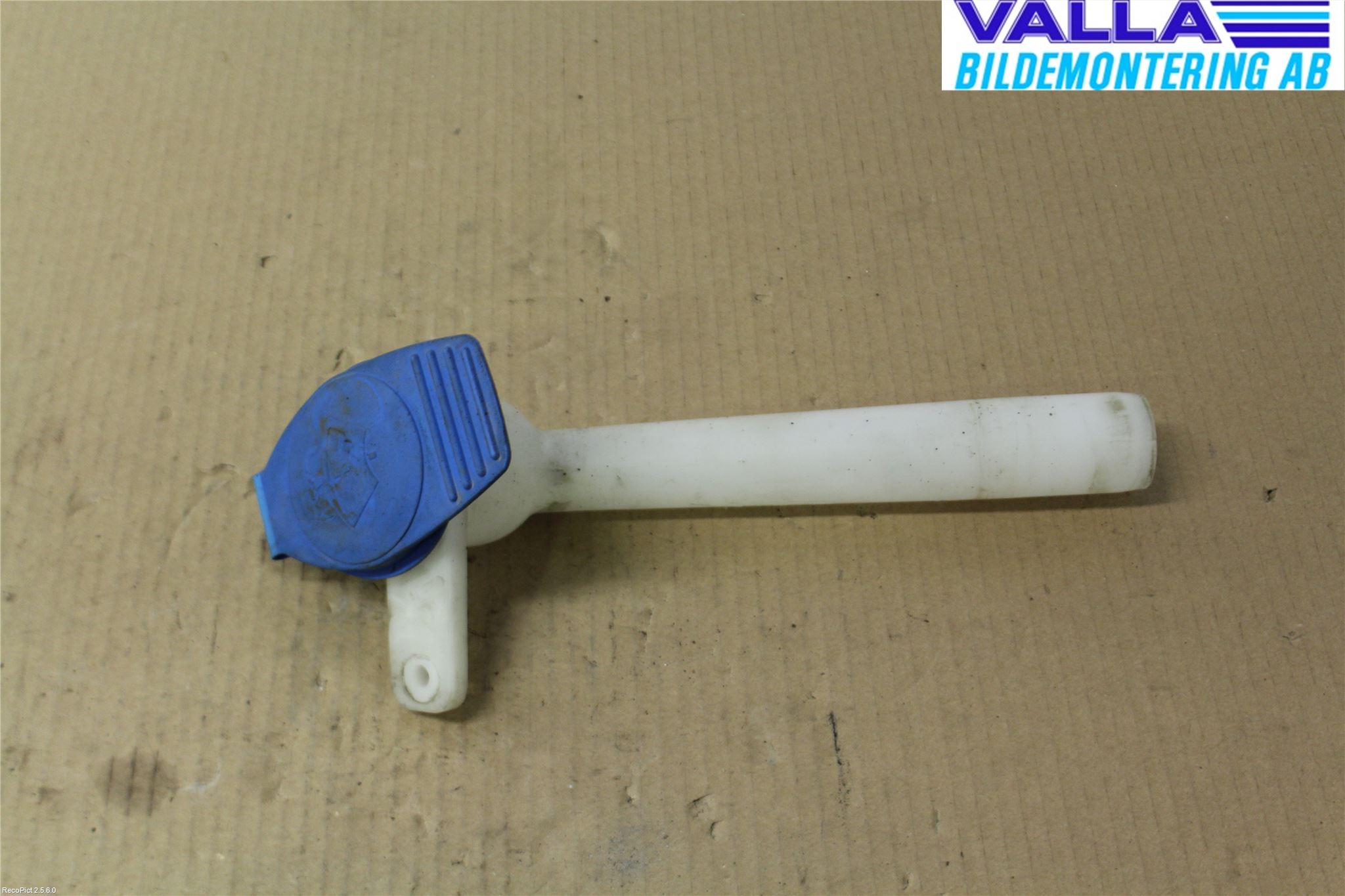 Volkswagen VW AMAROK 2H 10-22 Spolartank Vindruta
