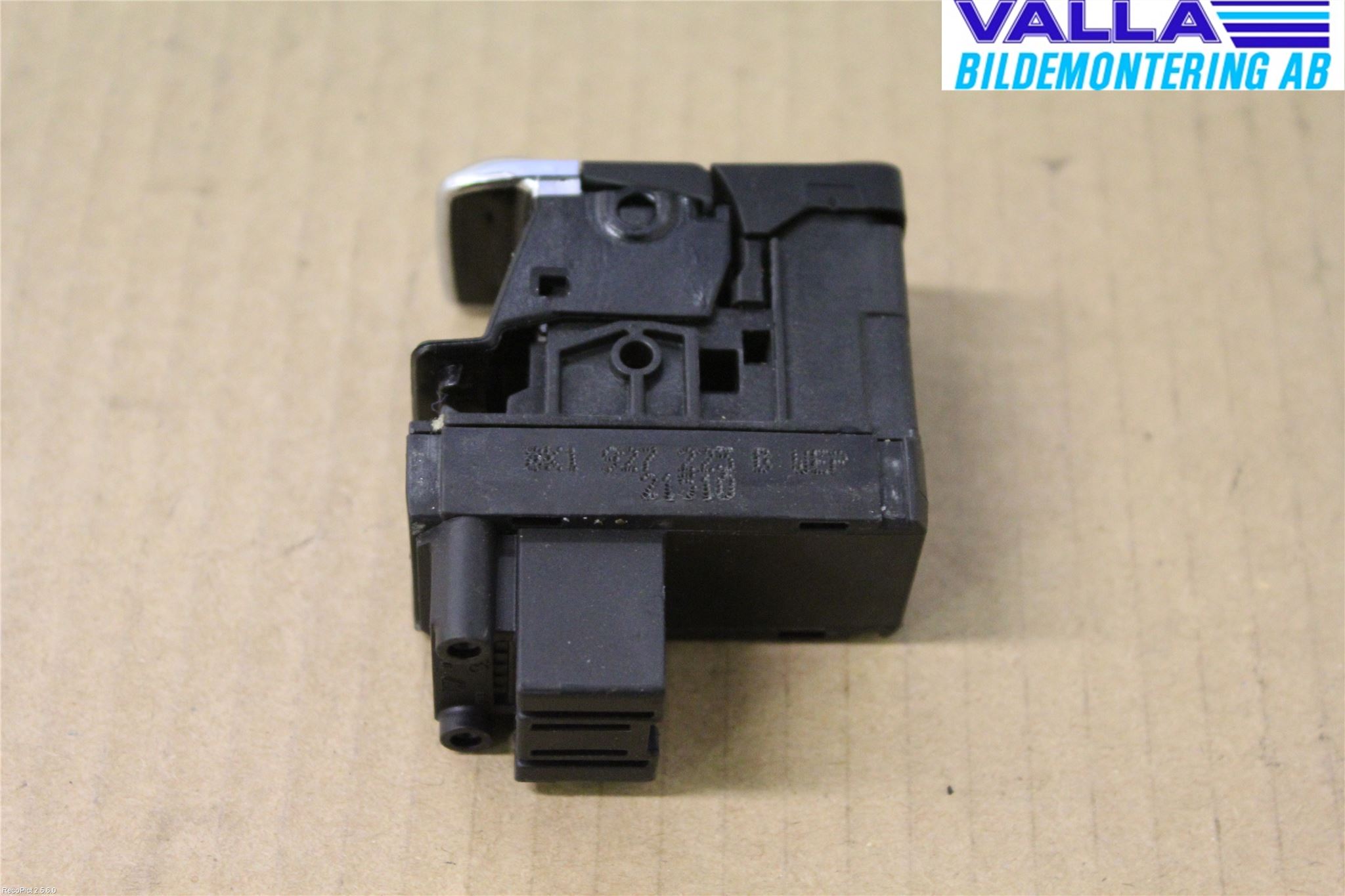 Audi A4/S4 08-11 Strömställare Parkeringsbroms