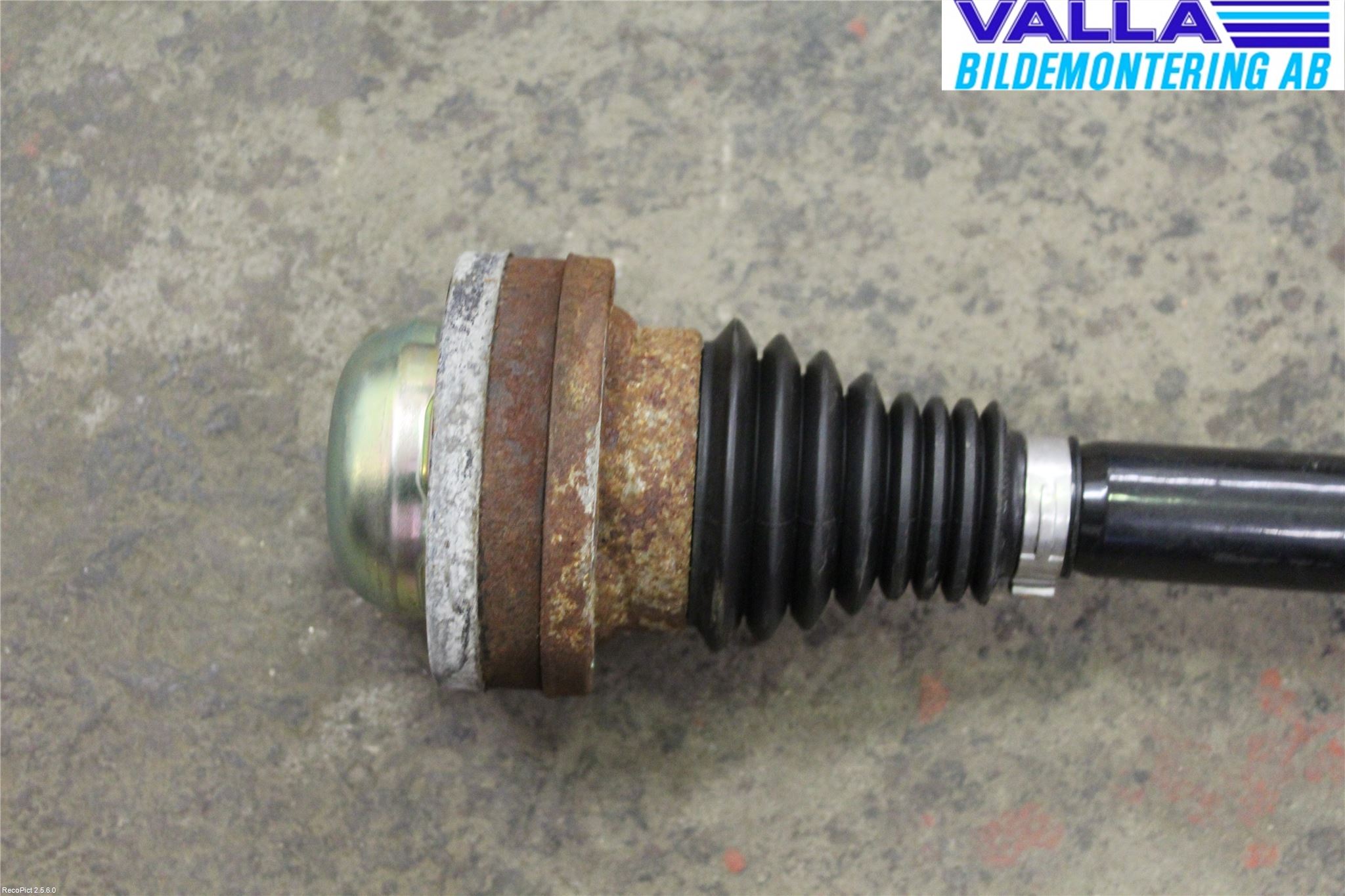 Audi A4/S4 08-11 Drivaxel Bak Höger