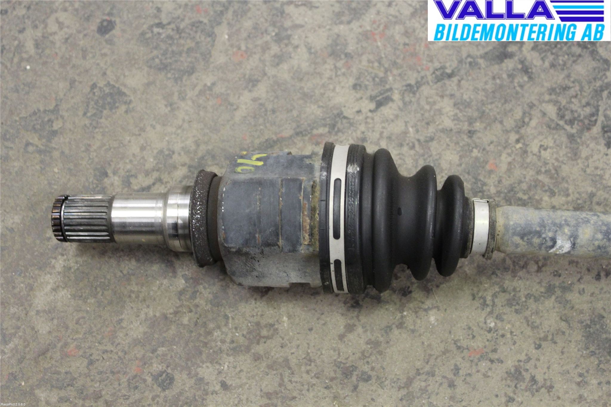 Toyota YARIS XP90 06-11 Drivaxel Fram Höger