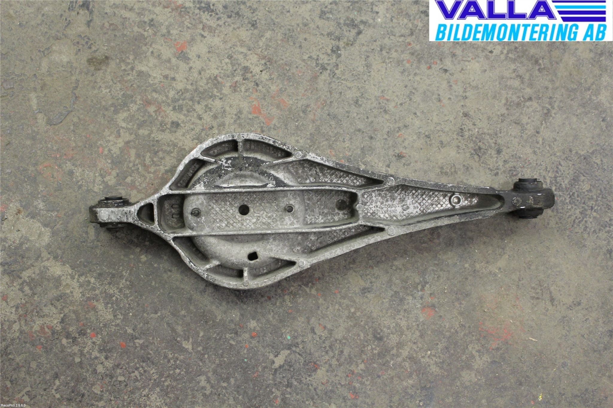 Volvo S60 11-13 Bärarm Bak Vänster