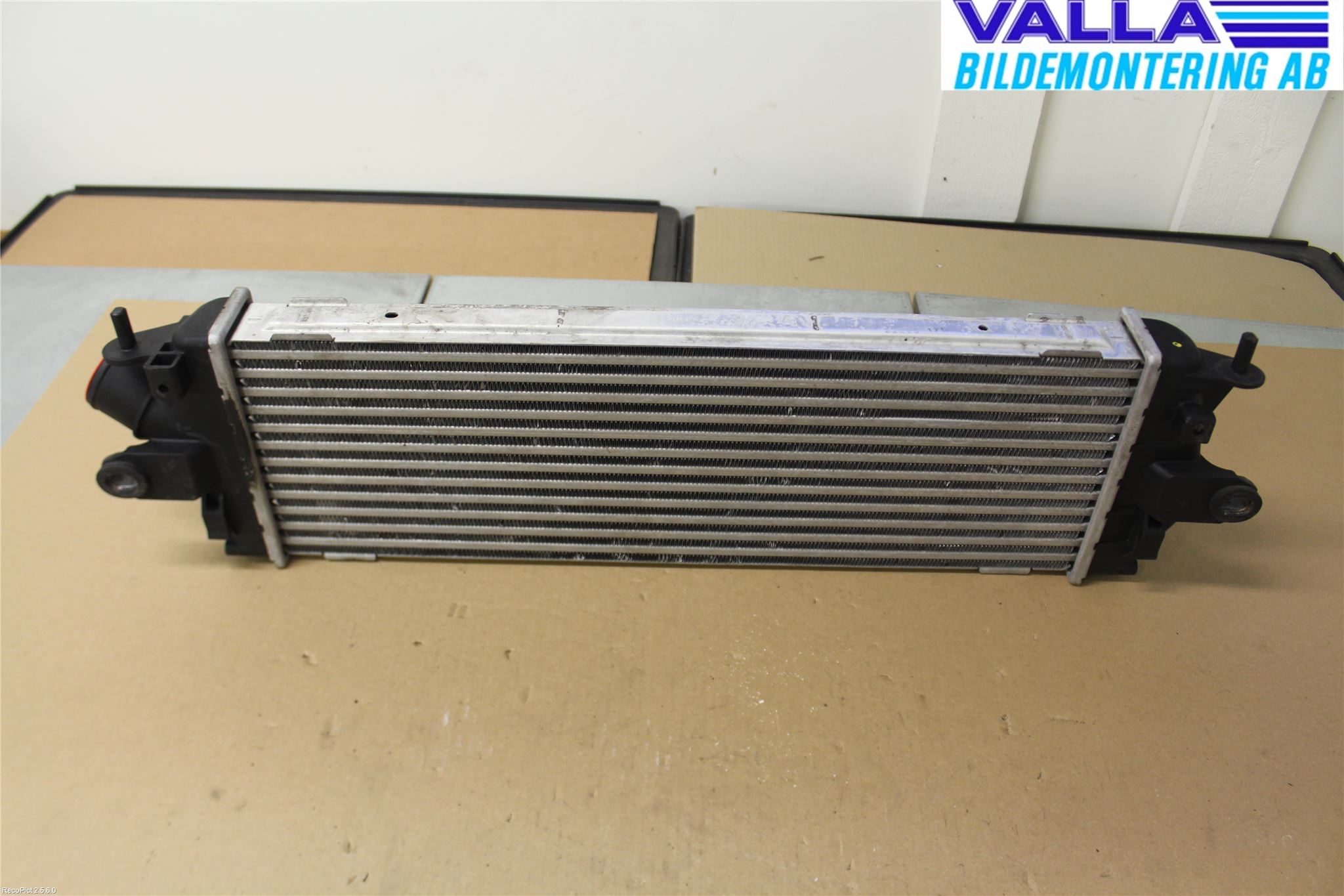 Opel VIVARO 01-14 Laddluft-Intercooler Kyl