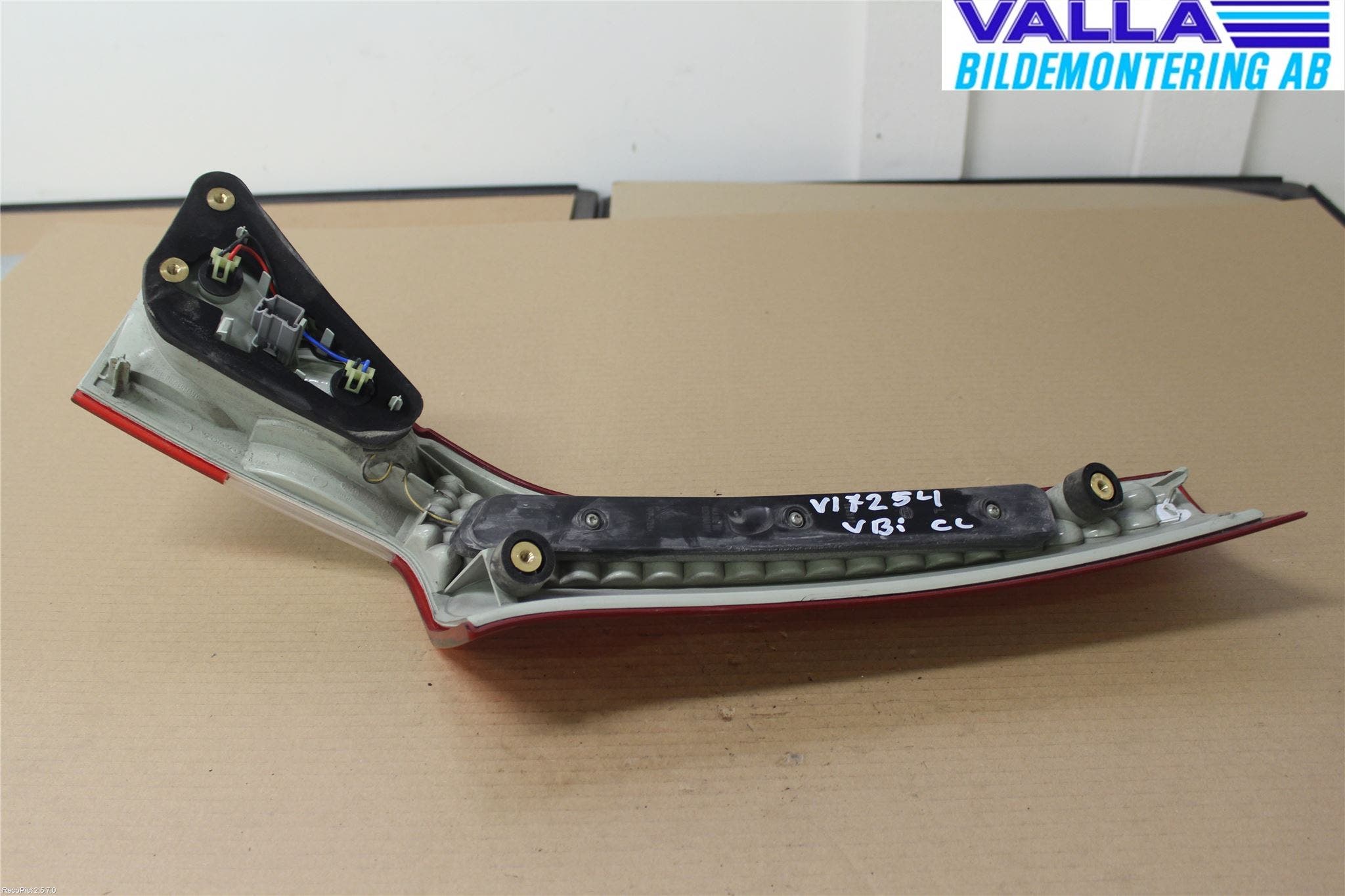 Volvo V70 08-13 Bakljus Lucka Vä