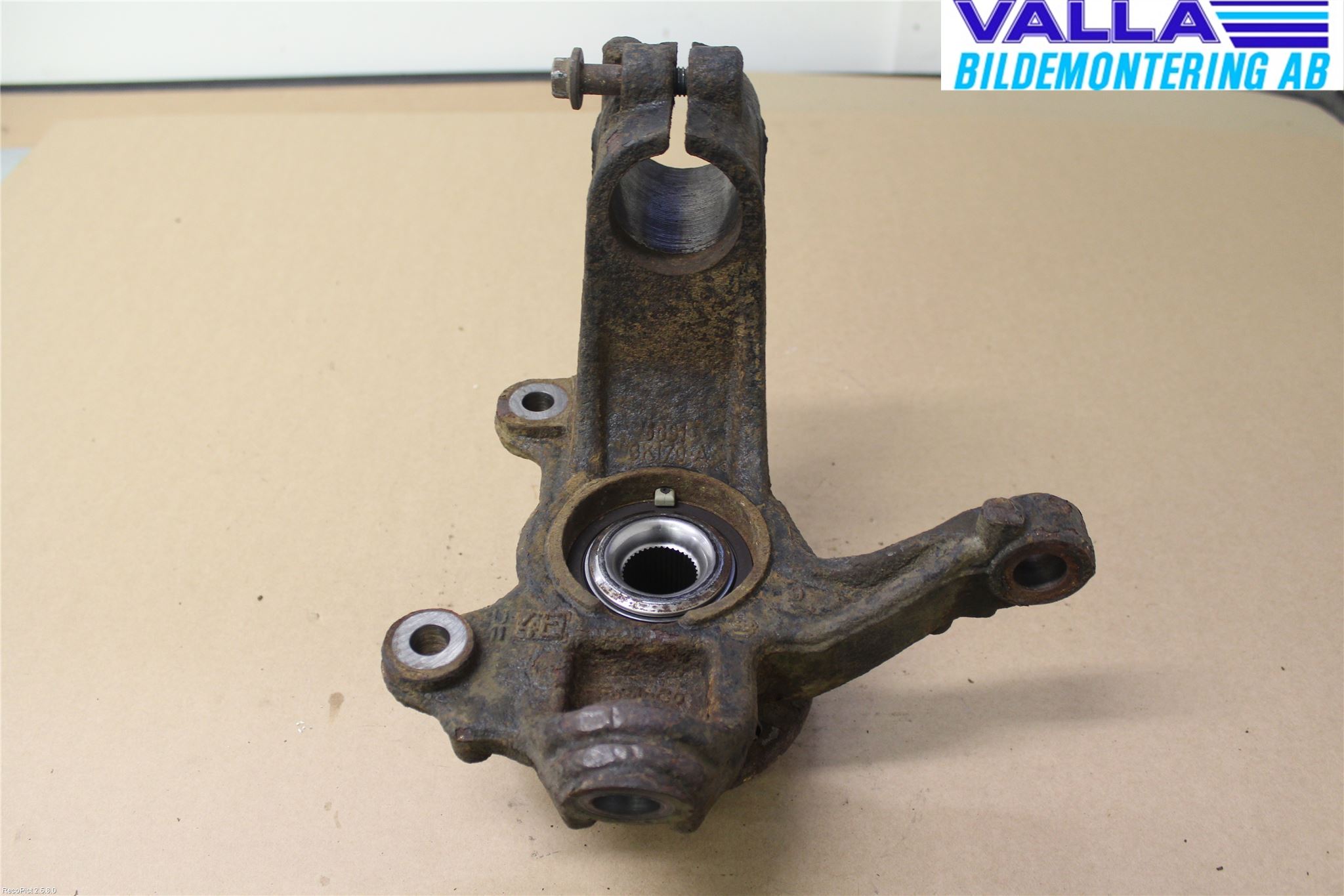 Volvo V70 08-13 Styrspindel Lagerhus Hö